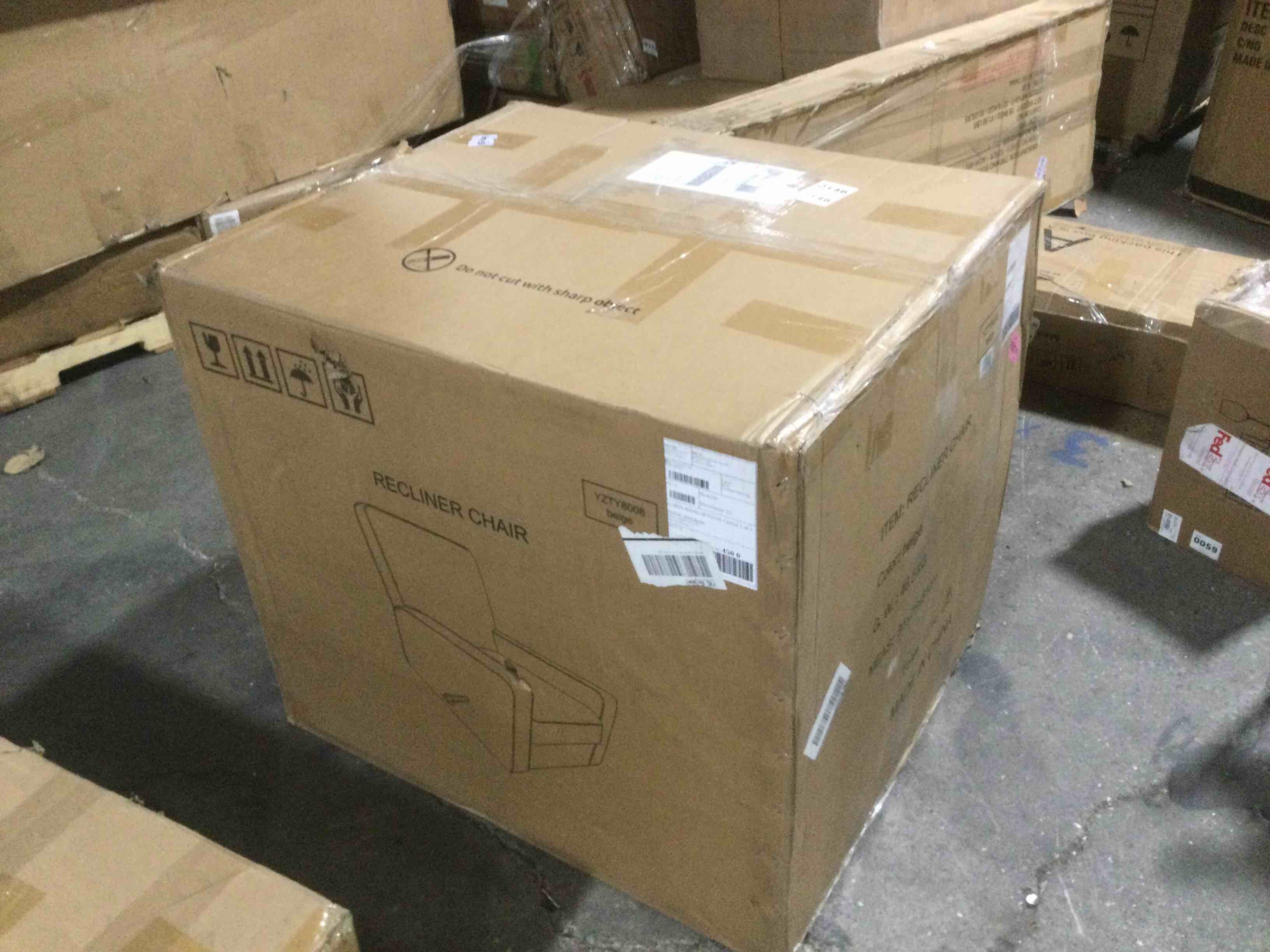 https://s3.amazonaws.com/lotting-images-prod/bidfta/RED5099913_1709142467986.jpeg