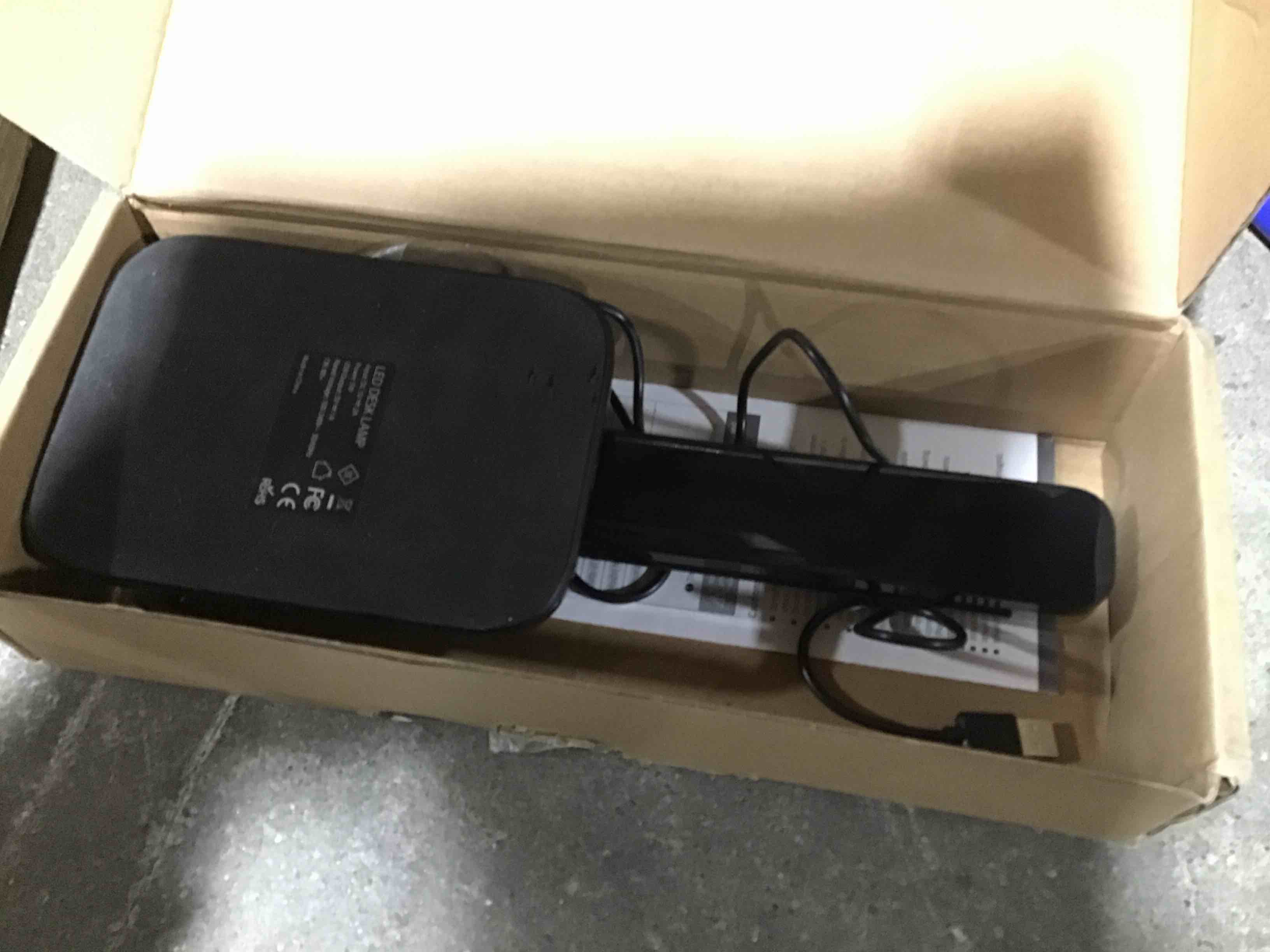 https://s3.amazonaws.com/lotting-images-prod/bidfta/RED5100220_1709914235211.jpeg