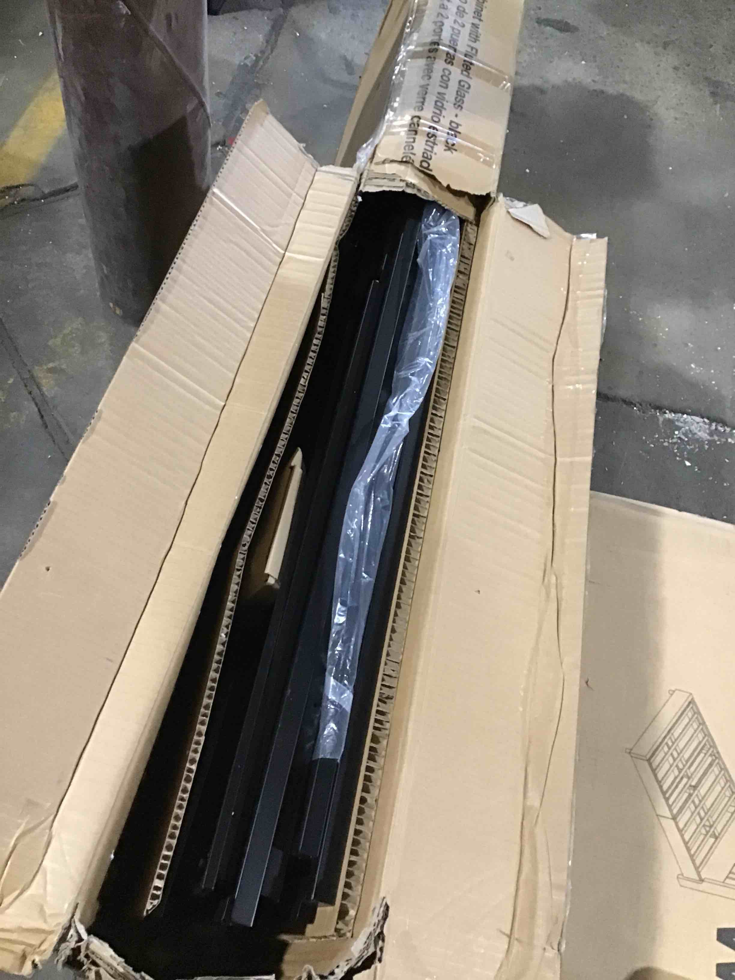 https://s3.amazonaws.com/lotting-images-prod/bidfta/RED5100365_1710344494758.jpeg
