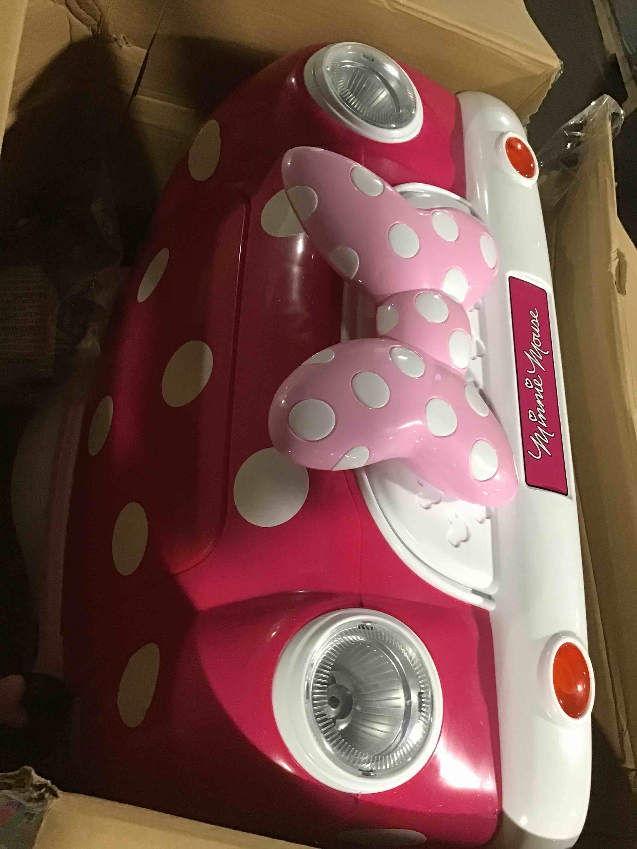 https://s3.amazonaws.com/lotting-images-prod/bidfta/RED5100541_1706028873064.jpeg