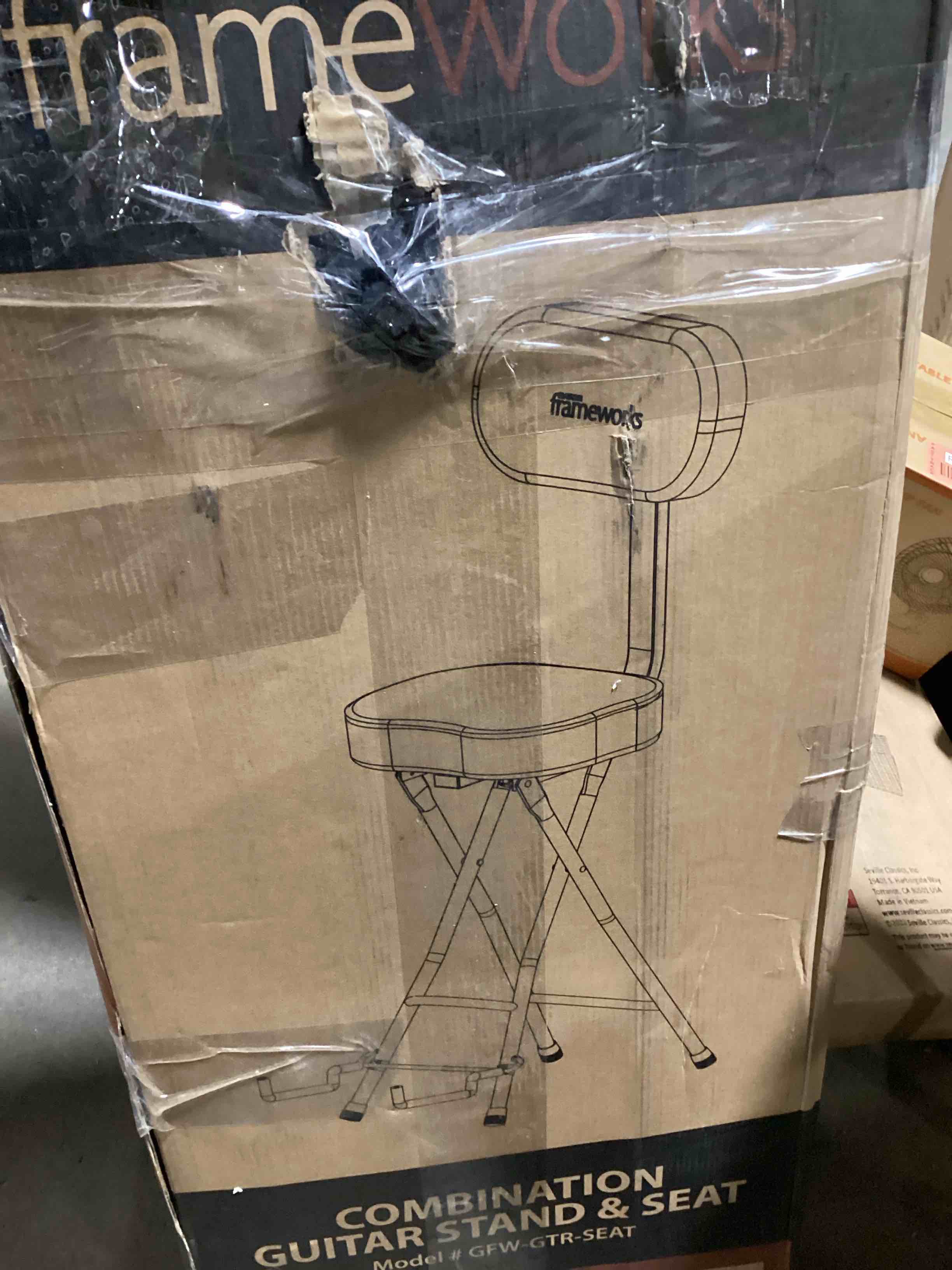 https://s3.amazonaws.com/lotting-images-prod/bidfta/RED5101855_1709822724018.jpeg