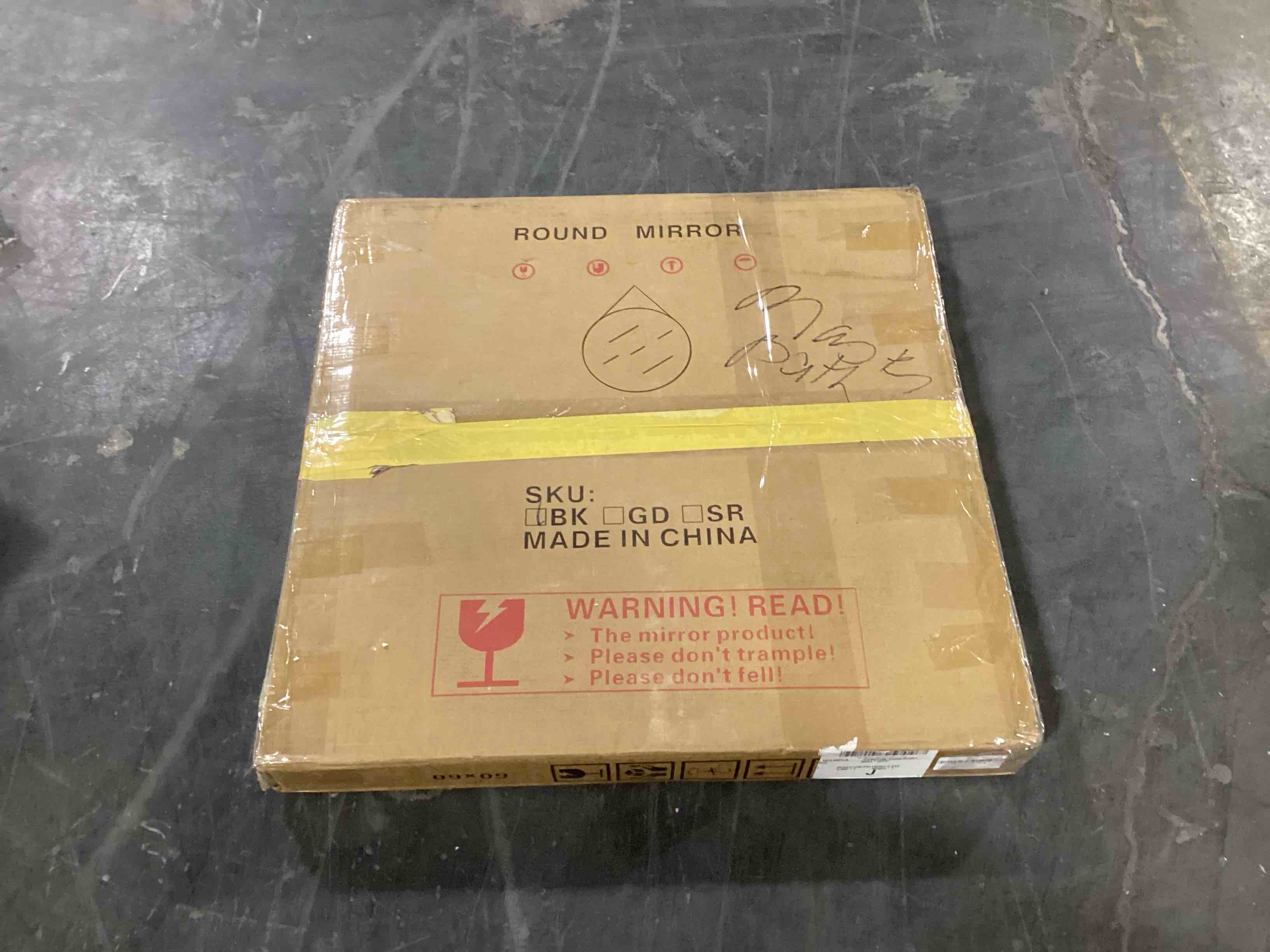 https://s3.amazonaws.com/lotting-images-prod/bidfta/RED5103151_1707227152419.jpeg