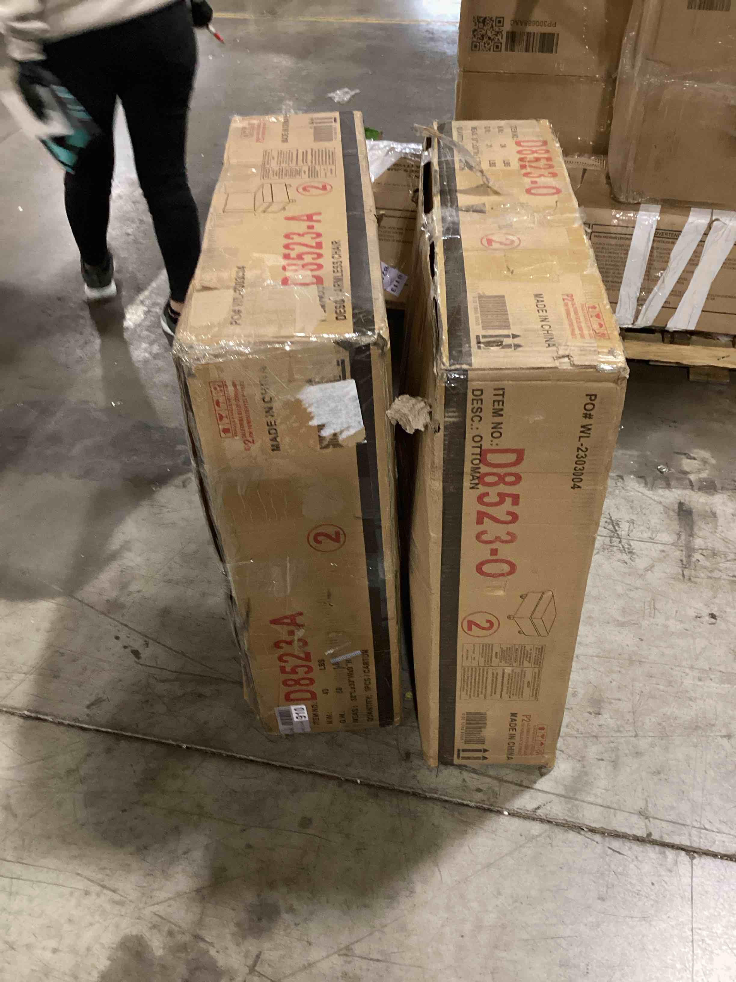 https://s3.amazonaws.com/lotting-images-prod/bidfta/RED5103509_1704210064302.jpeg