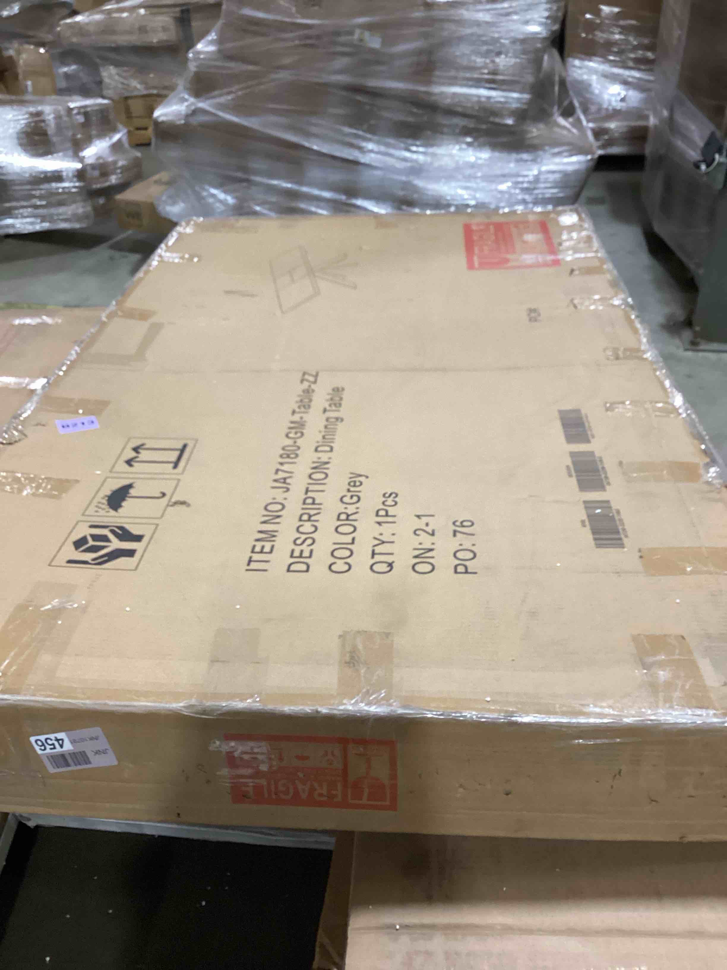 https://s3.amazonaws.com/lotting-images-prod/bidfta/RED5103712_1704376553312.jpeg