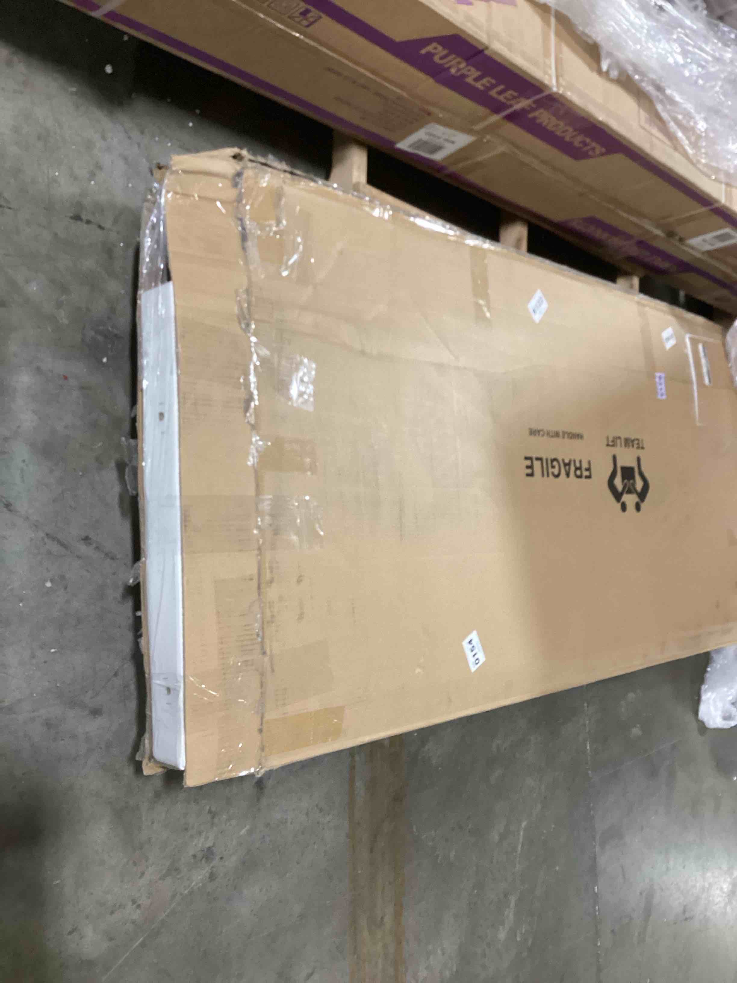 https://s3.amazonaws.com/lotting-images-prod/bidfta/RED5104011_1704894178358.jpeg