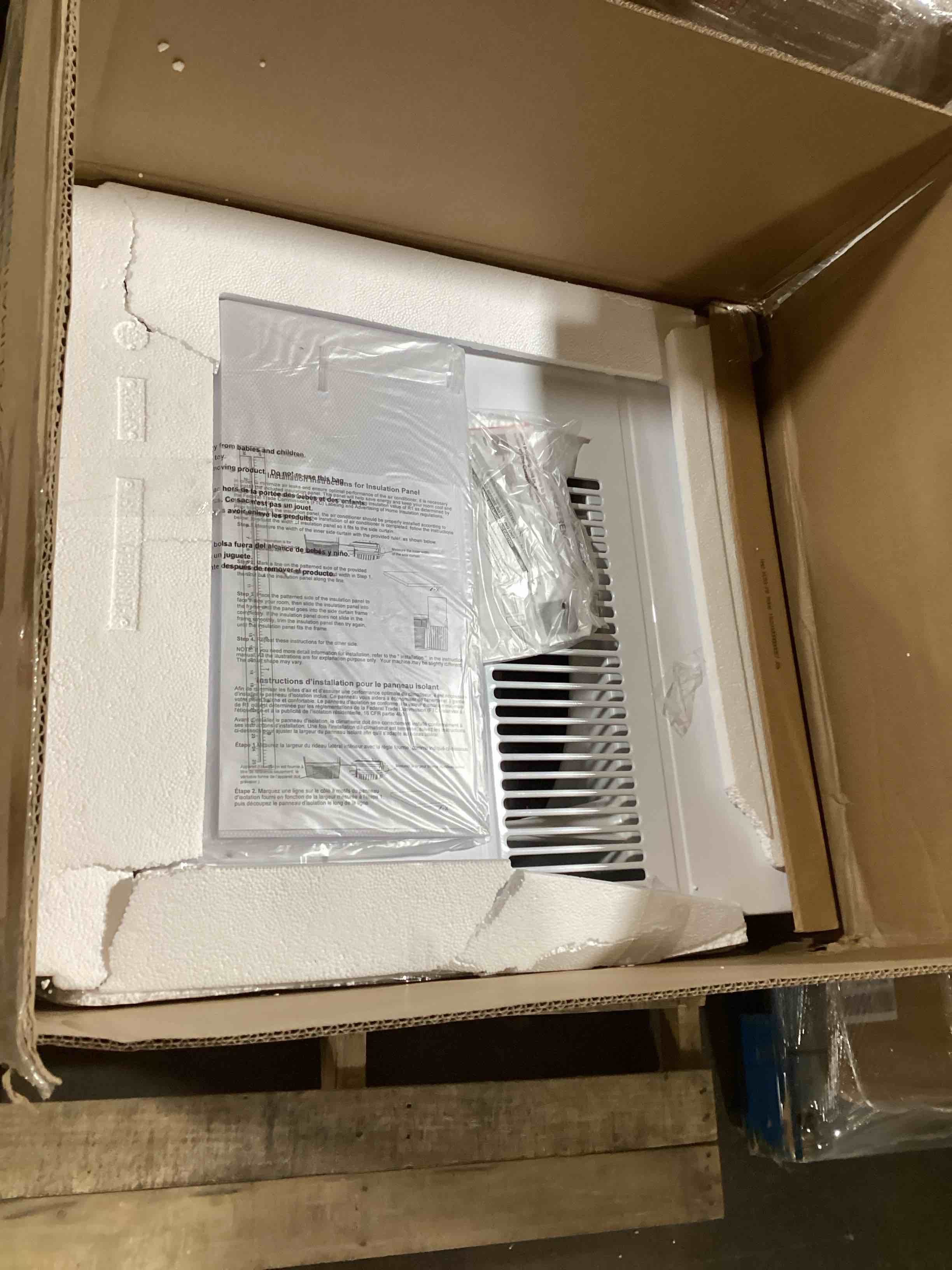 https://s3.amazonaws.com/lotting-images-prod/bidfta/RED5104017_1704895169656.jpeg