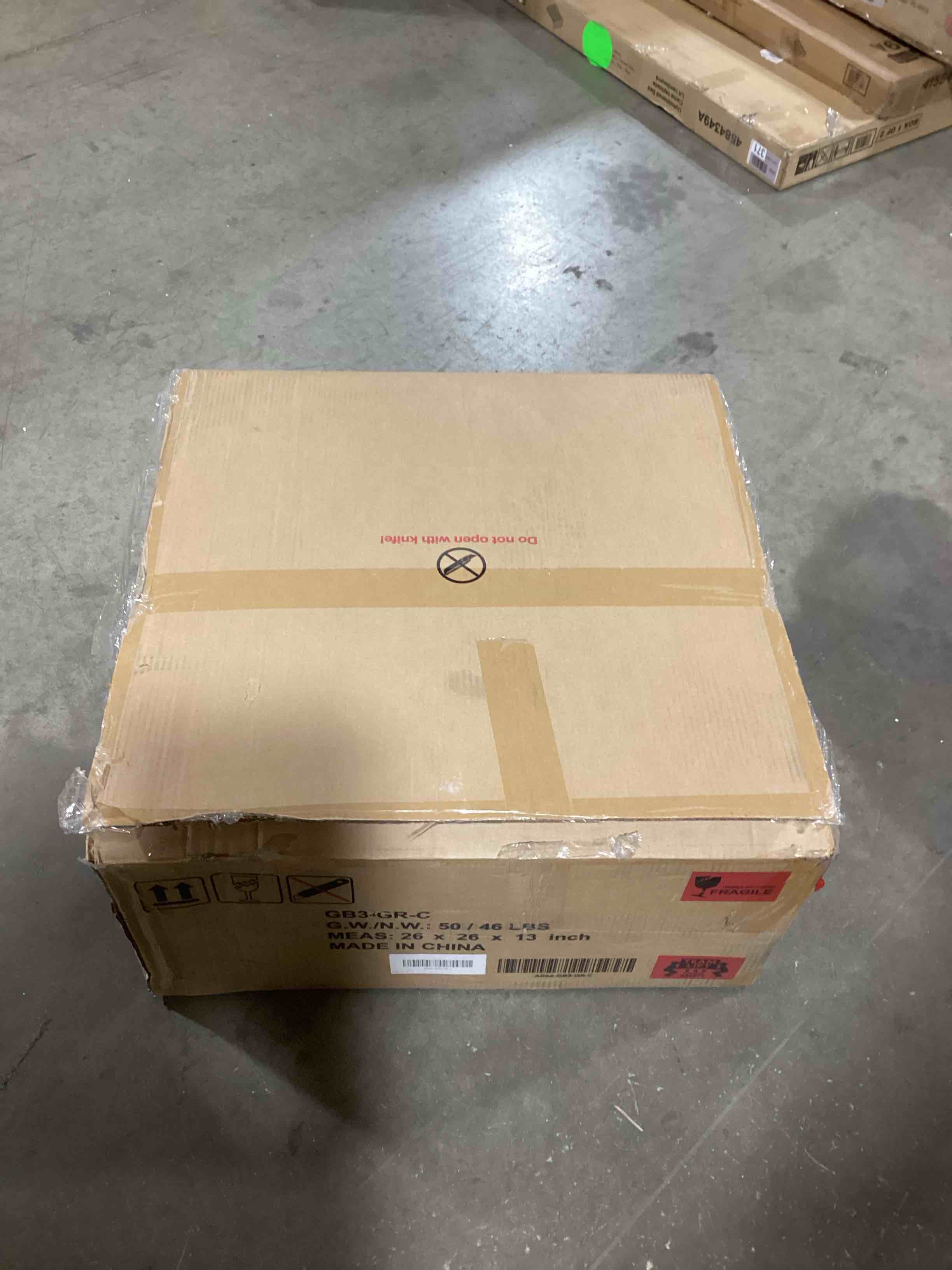 https://s3.amazonaws.com/lotting-images-prod/bidfta/RED5104018_1704895425778.jpeg