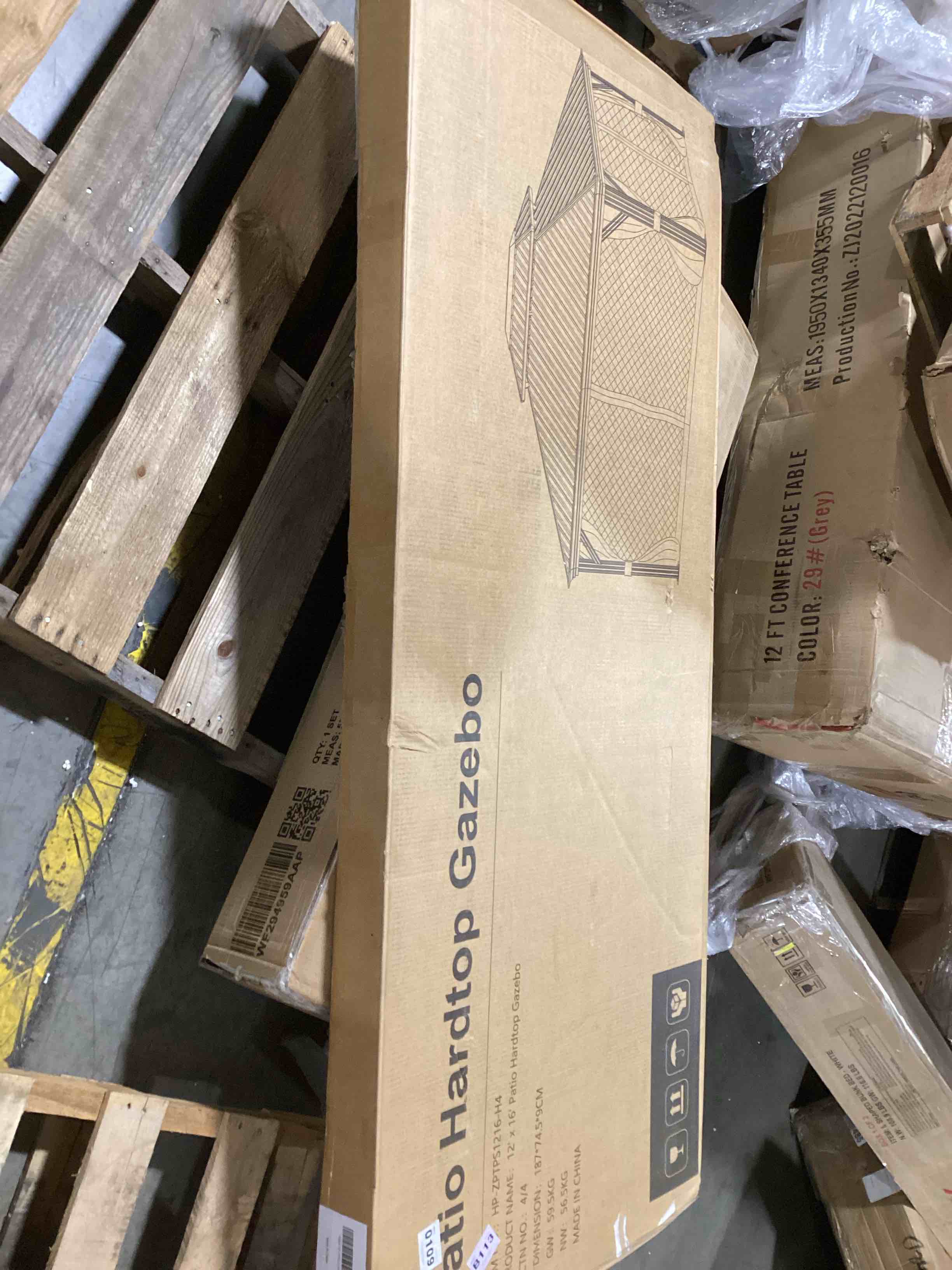 https://s3.amazonaws.com/lotting-images-prod/bidfta/RED5104064_1704910229702.jpeg