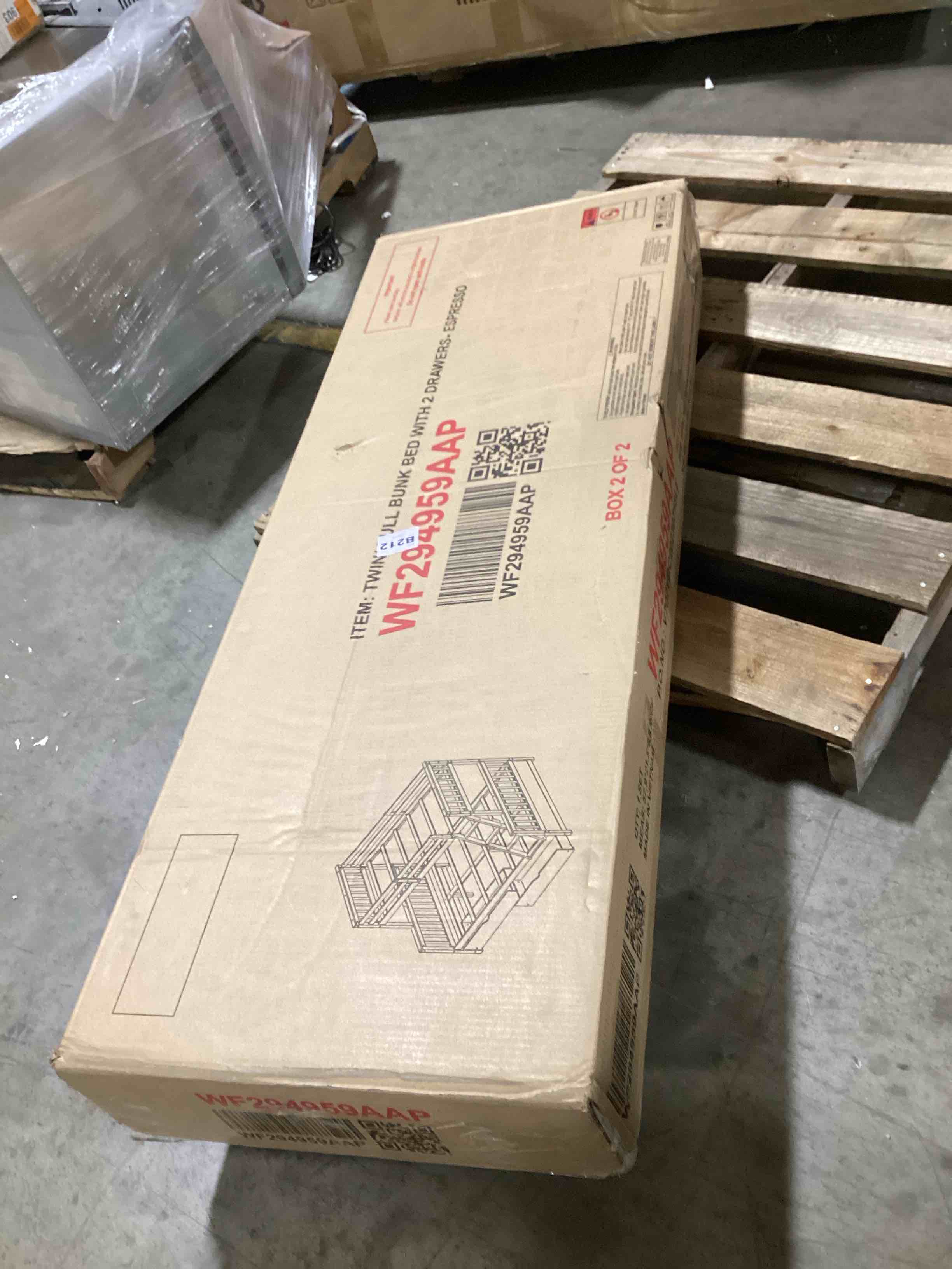 https://s3.amazonaws.com/lotting-images-prod/bidfta/RED5104065_1704910495637.jpeg