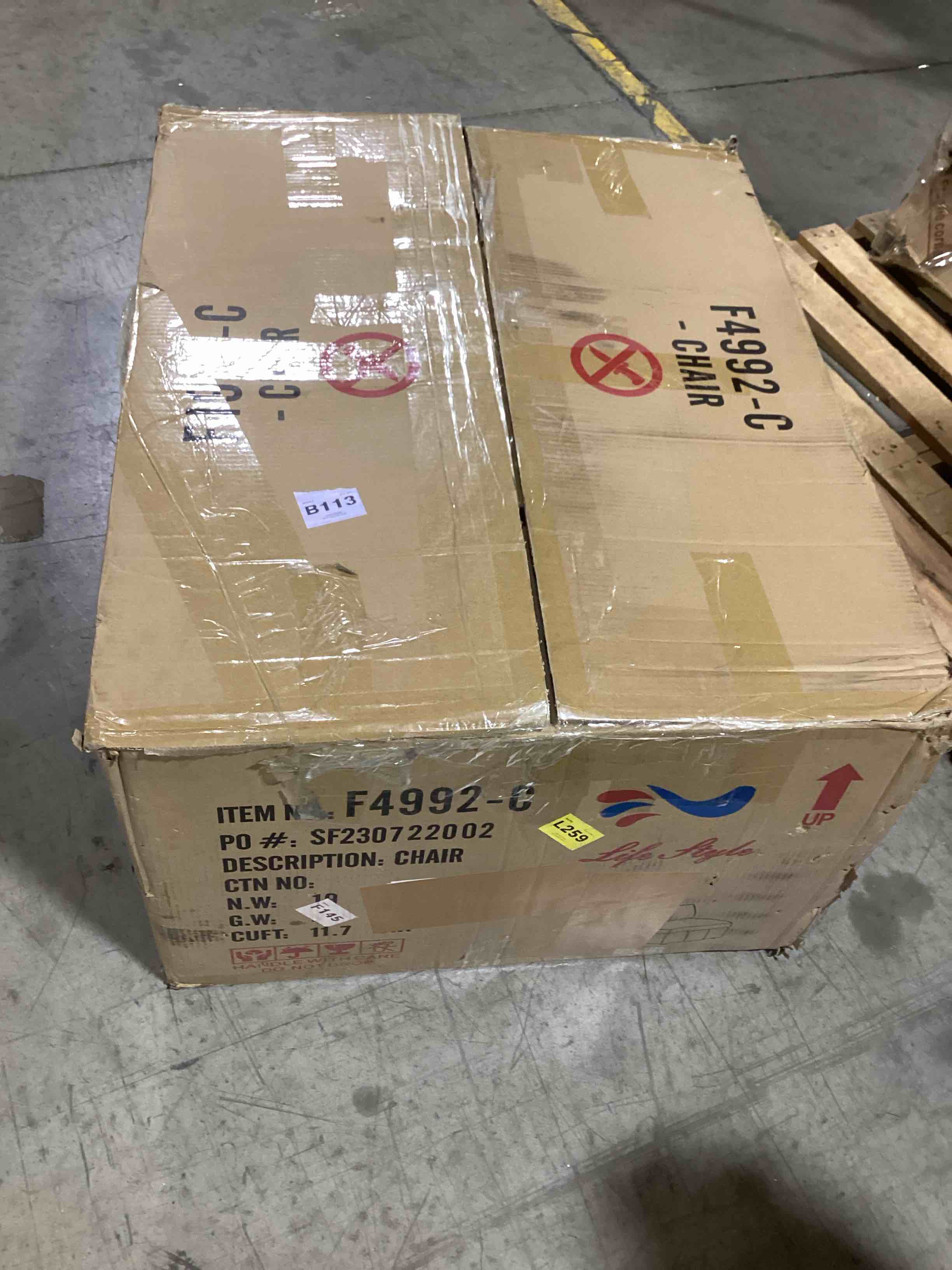 https://s3.amazonaws.com/lotting-images-prod/bidfta/RED5104078_1704912446739.jpeg