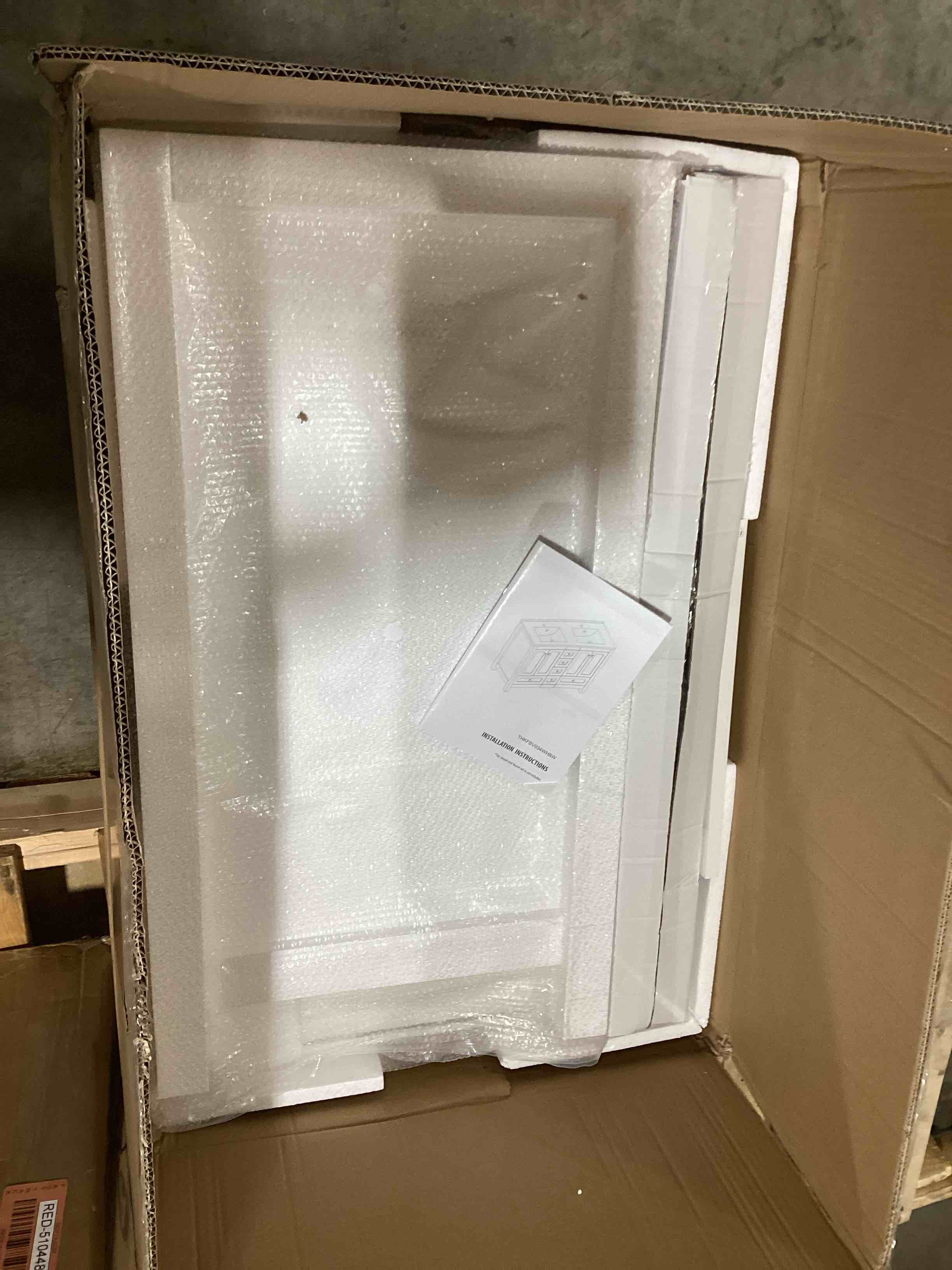 https://s3.amazonaws.com/lotting-images-prod/bidfta/RED5104490_1705436018869.jpeg
