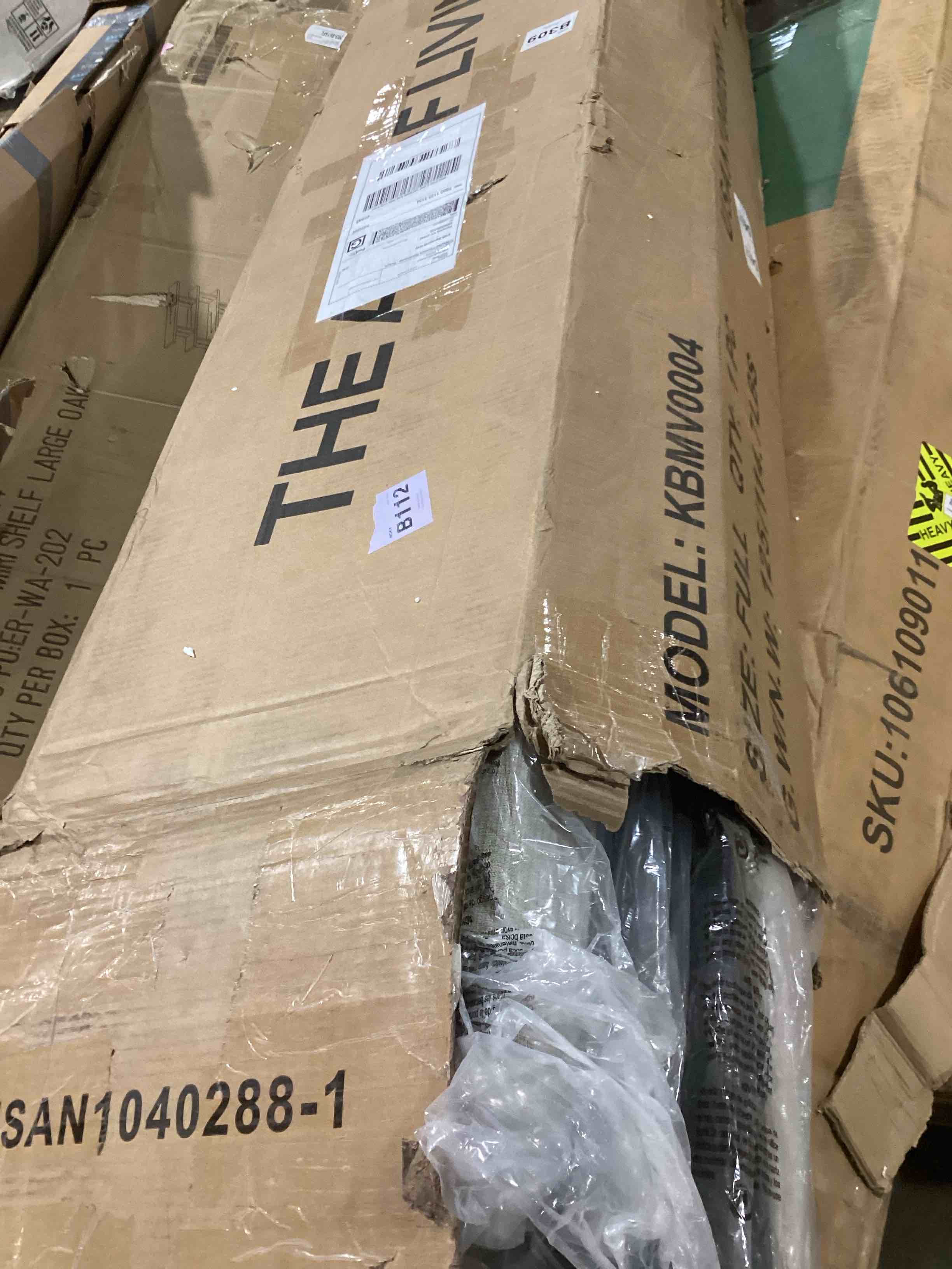 https://s3.amazonaws.com/lotting-images-prod/bidfta/RED5105000_1704209479156.jpeg