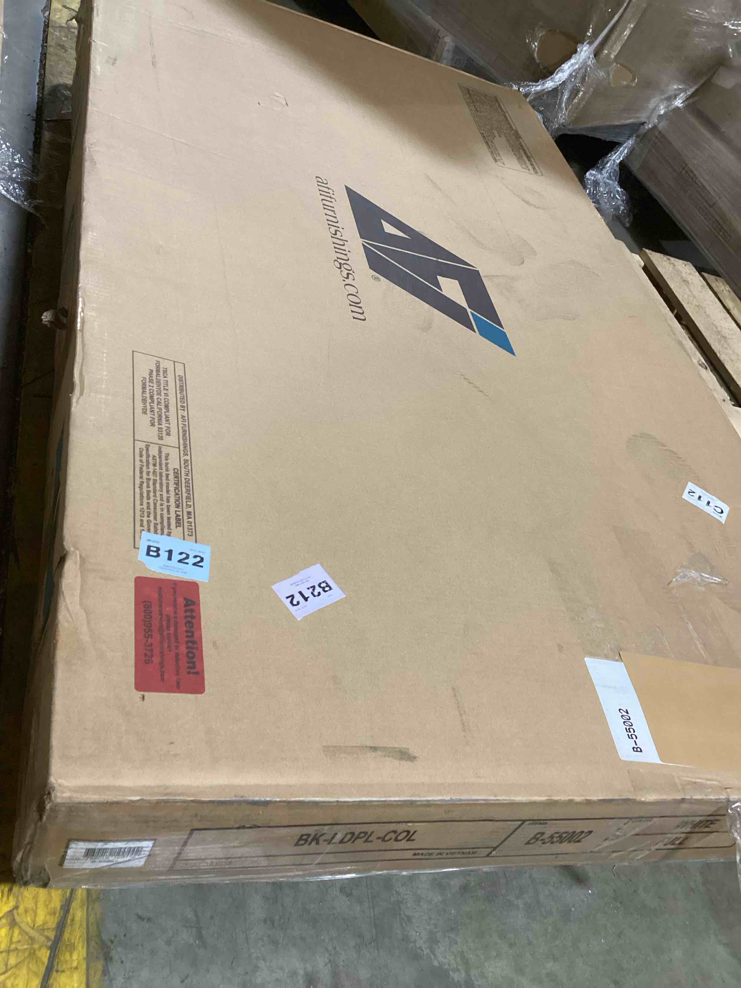 https://s3.amazonaws.com/lotting-images-prod/bidfta/RED5105975_1706014867388.jpeg