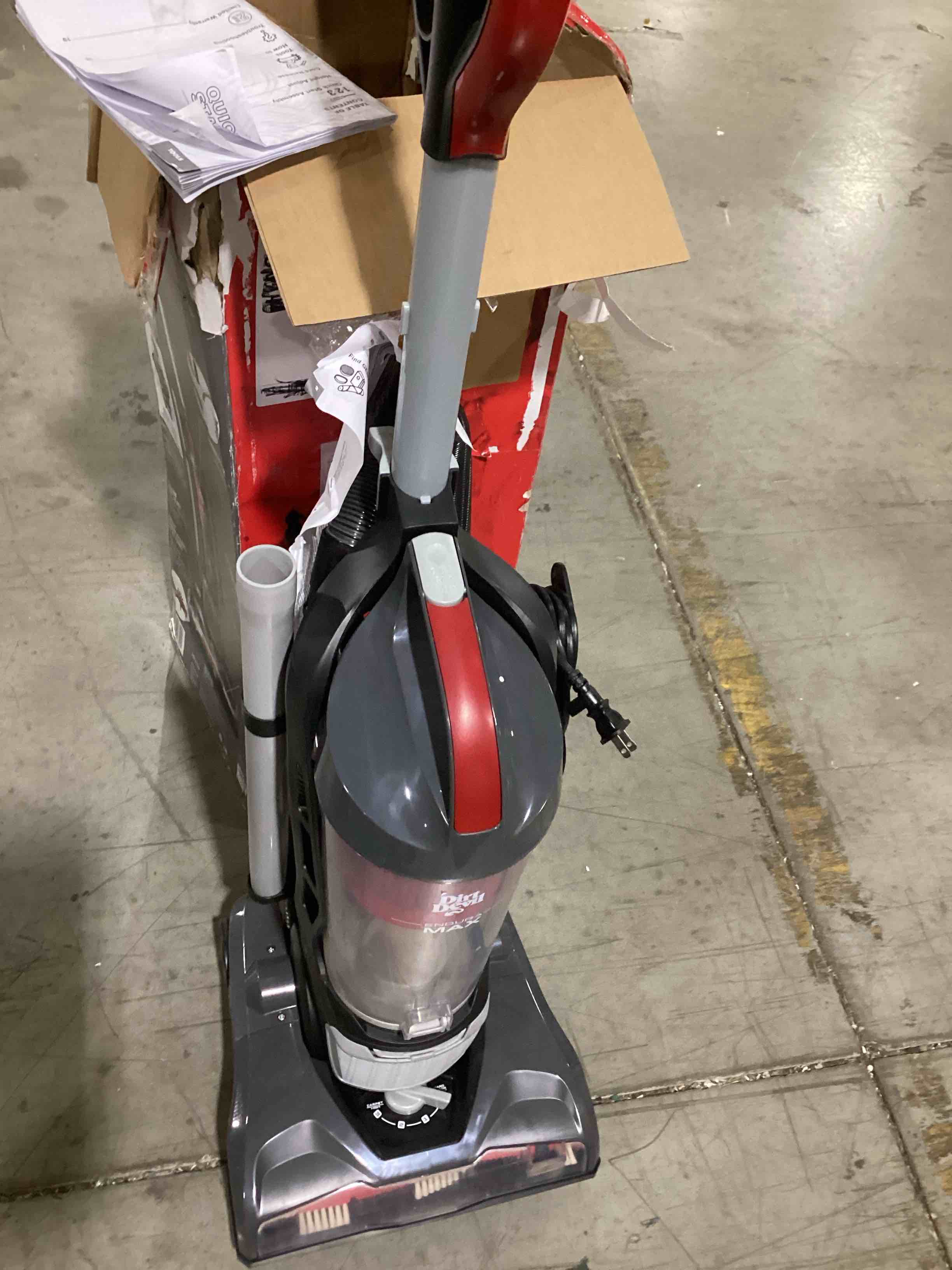 https://s3.amazonaws.com/lotting-images-prod/bidfta/RED5106281_1706551874977.jpeg