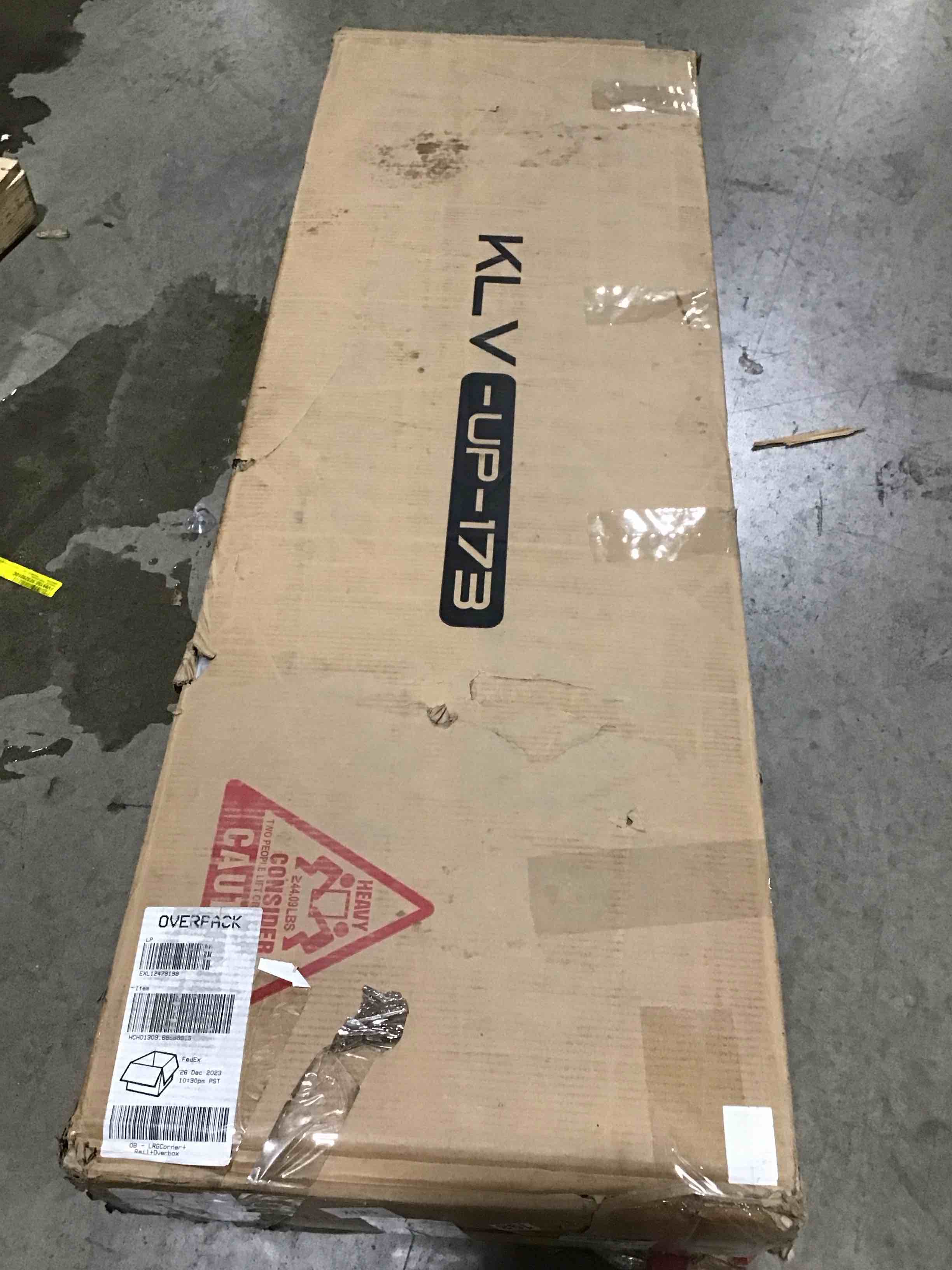 https://s3.amazonaws.com/lotting-images-prod/bidfta/RED5106465_1706728793295.jpeg