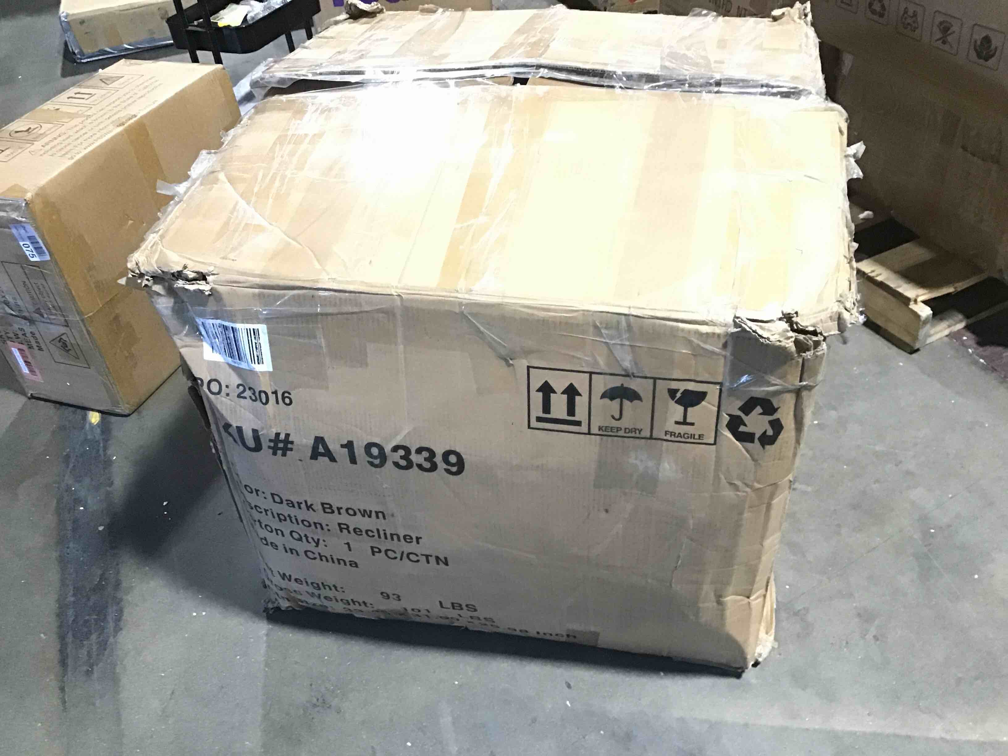 https://s3.amazonaws.com/lotting-images-prod/bidfta/RED5106770_1707228767643.jpeg