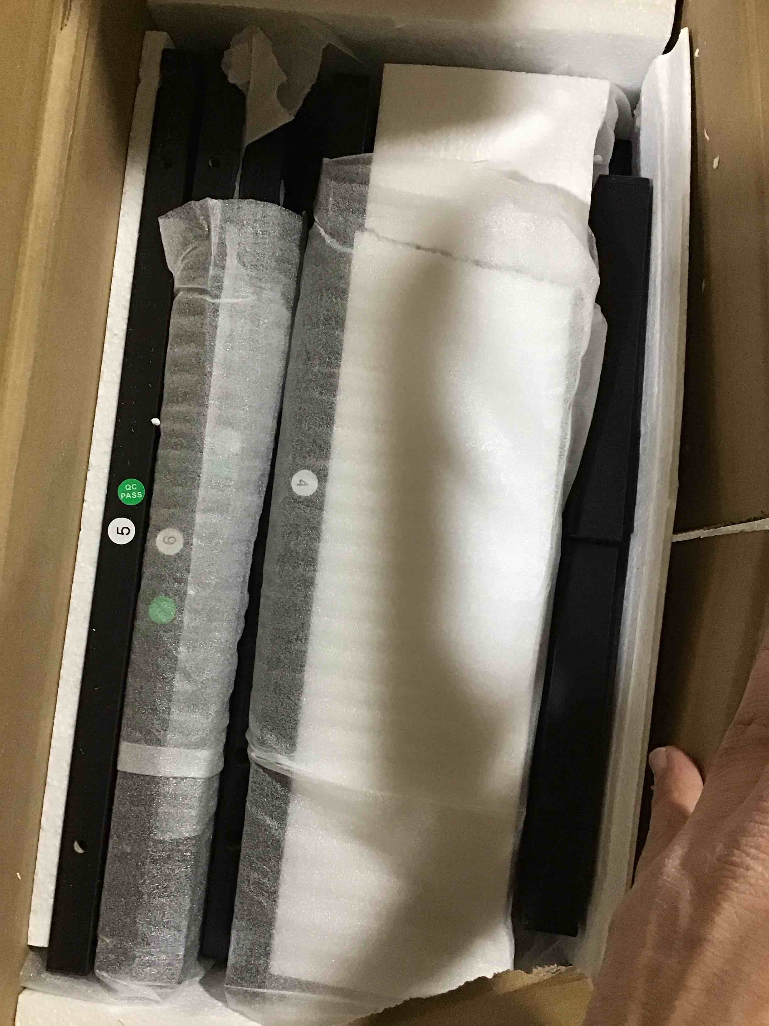 https://s3.amazonaws.com/lotting-images-prod/bidfta/RED5106911_1707407946796.jpeg