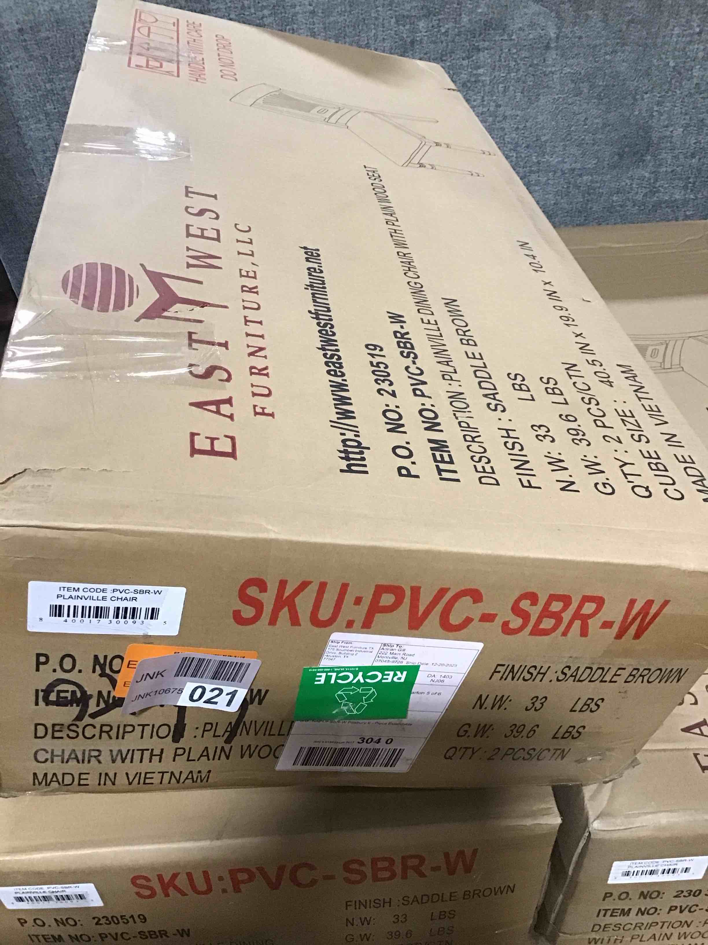 https://s3.amazonaws.com/lotting-images-prod/bidfta/RED5107000_1707508987011.jpeg