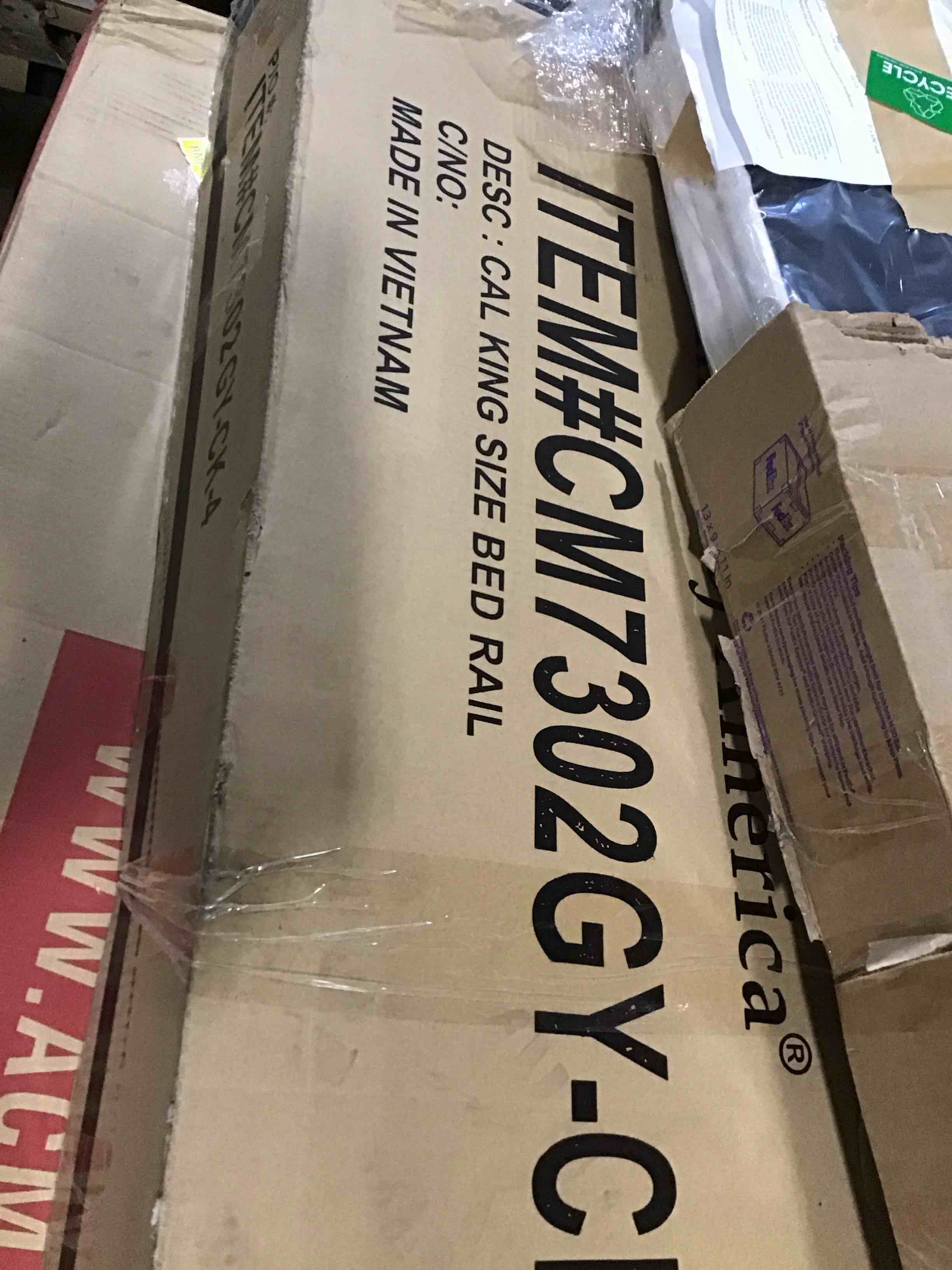 https://s3.amazonaws.com/lotting-images-prod/bidfta/RED5107531_1708347786808.jpeg