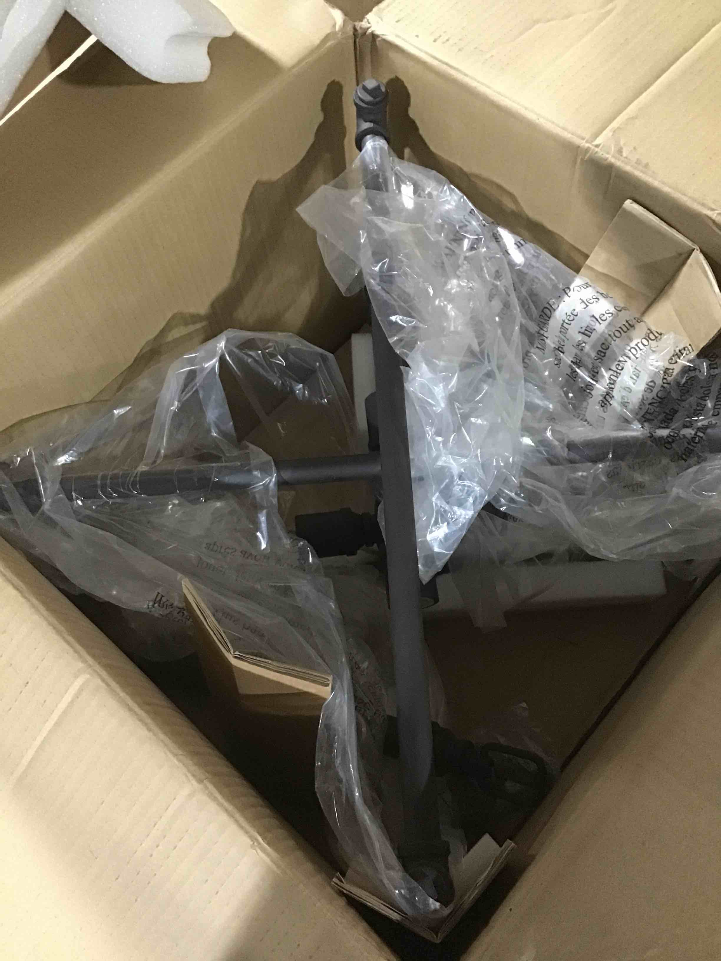 https://s3.amazonaws.com/lotting-images-prod/bidfta/RED5107599_1708377048169.jpeg