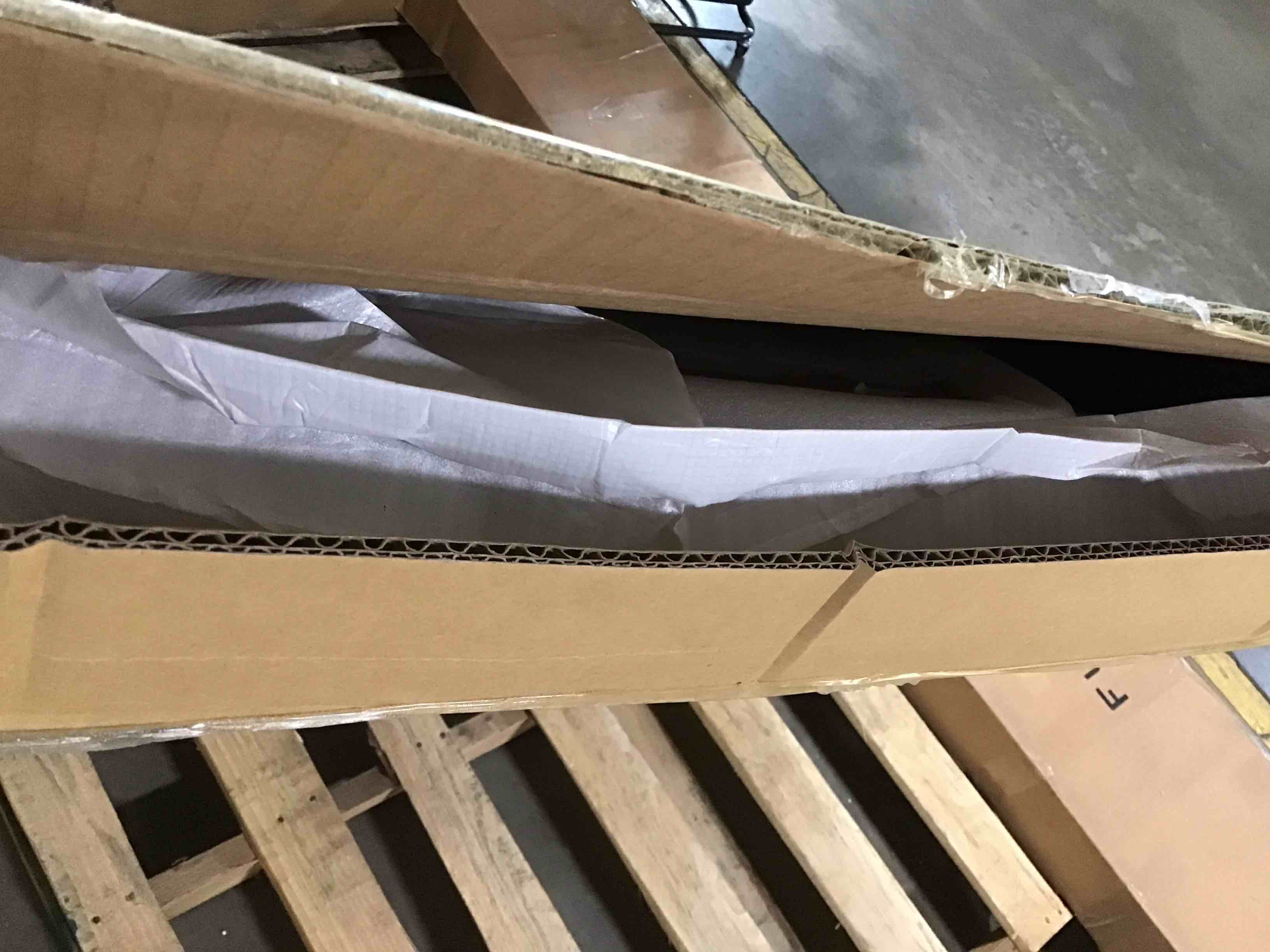 https://s3.amazonaws.com/lotting-images-prod/bidfta/RED5107614_1708438375033.jpeg