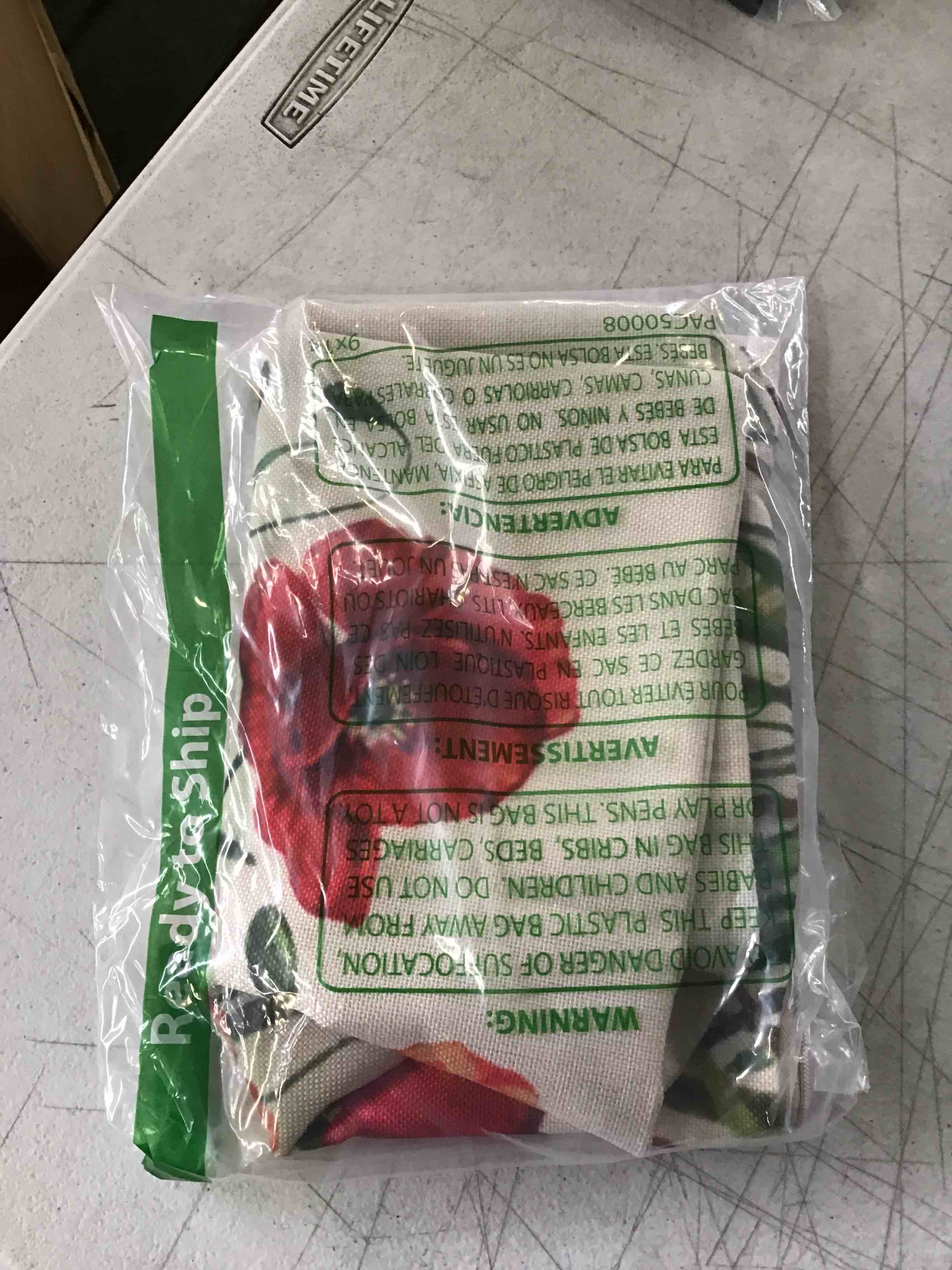 https://s3.amazonaws.com/lotting-images-prod/bidfta/RED5145270_1694115731927.jpeg
