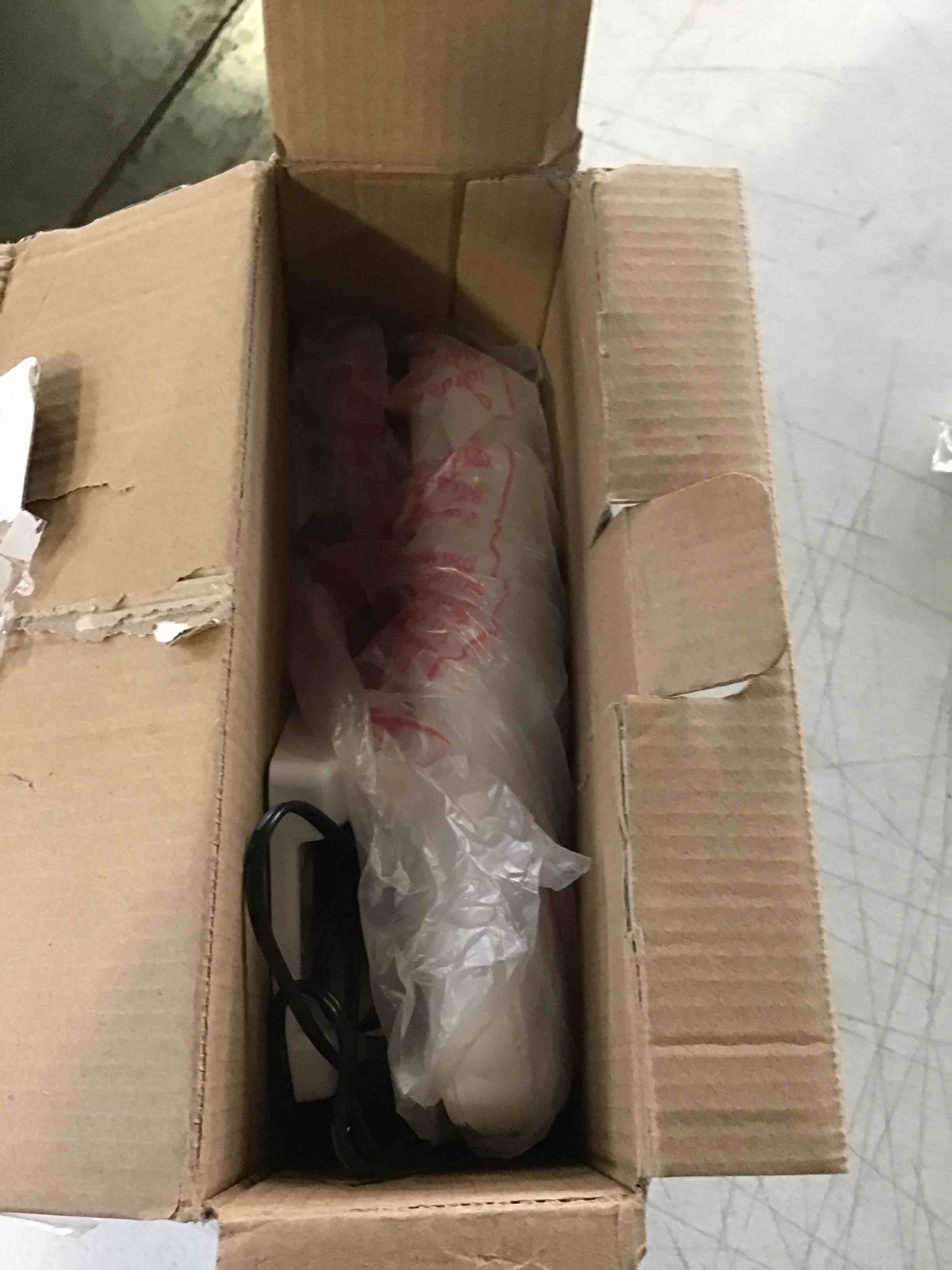 https://s3.amazonaws.com/lotting-images-prod/bidfta/RED5145281_1694116467592.jpeg