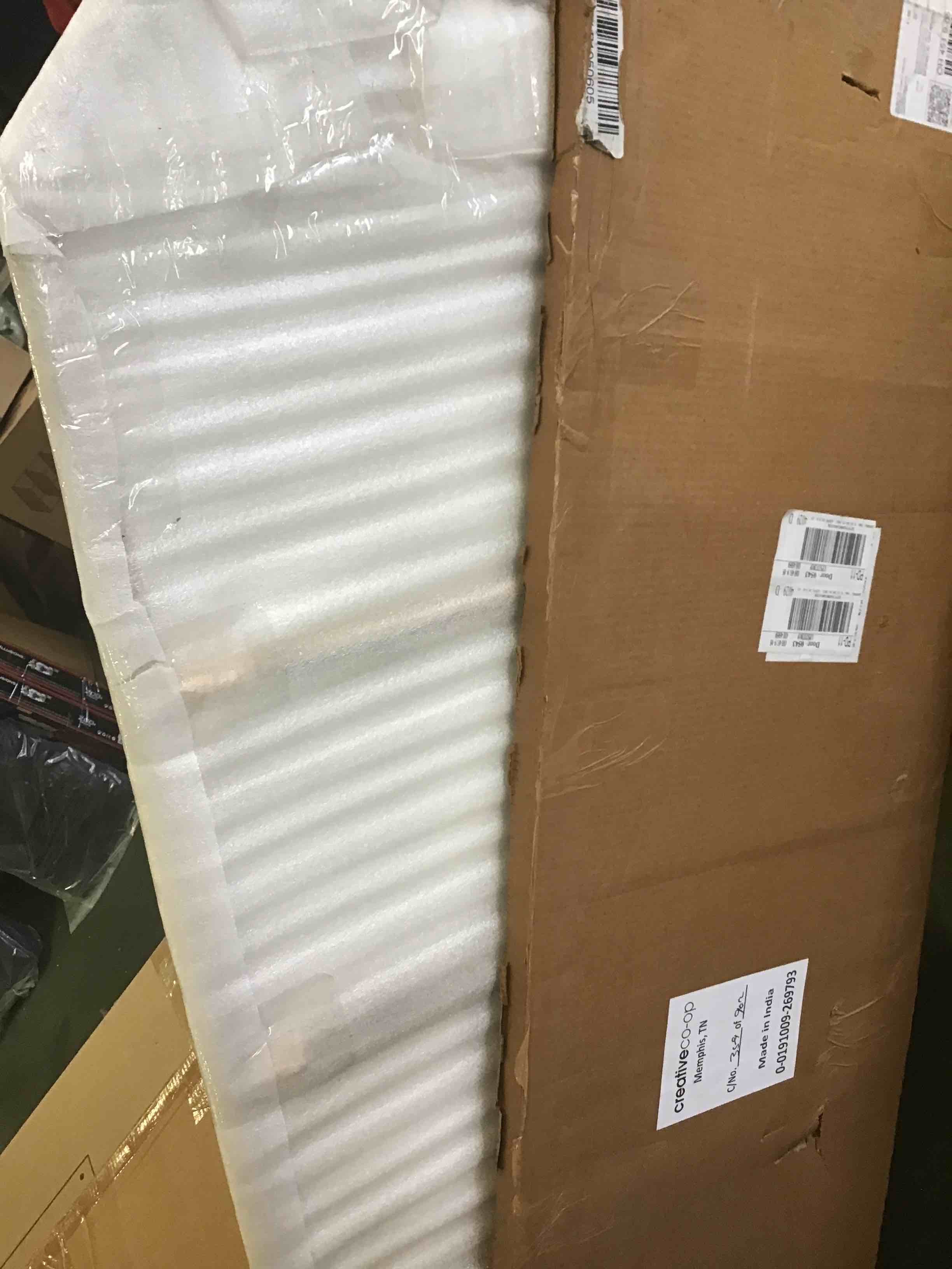 https://s3.amazonaws.com/lotting-images-prod/bidfta/RED5146020_1692971300651.jpeg