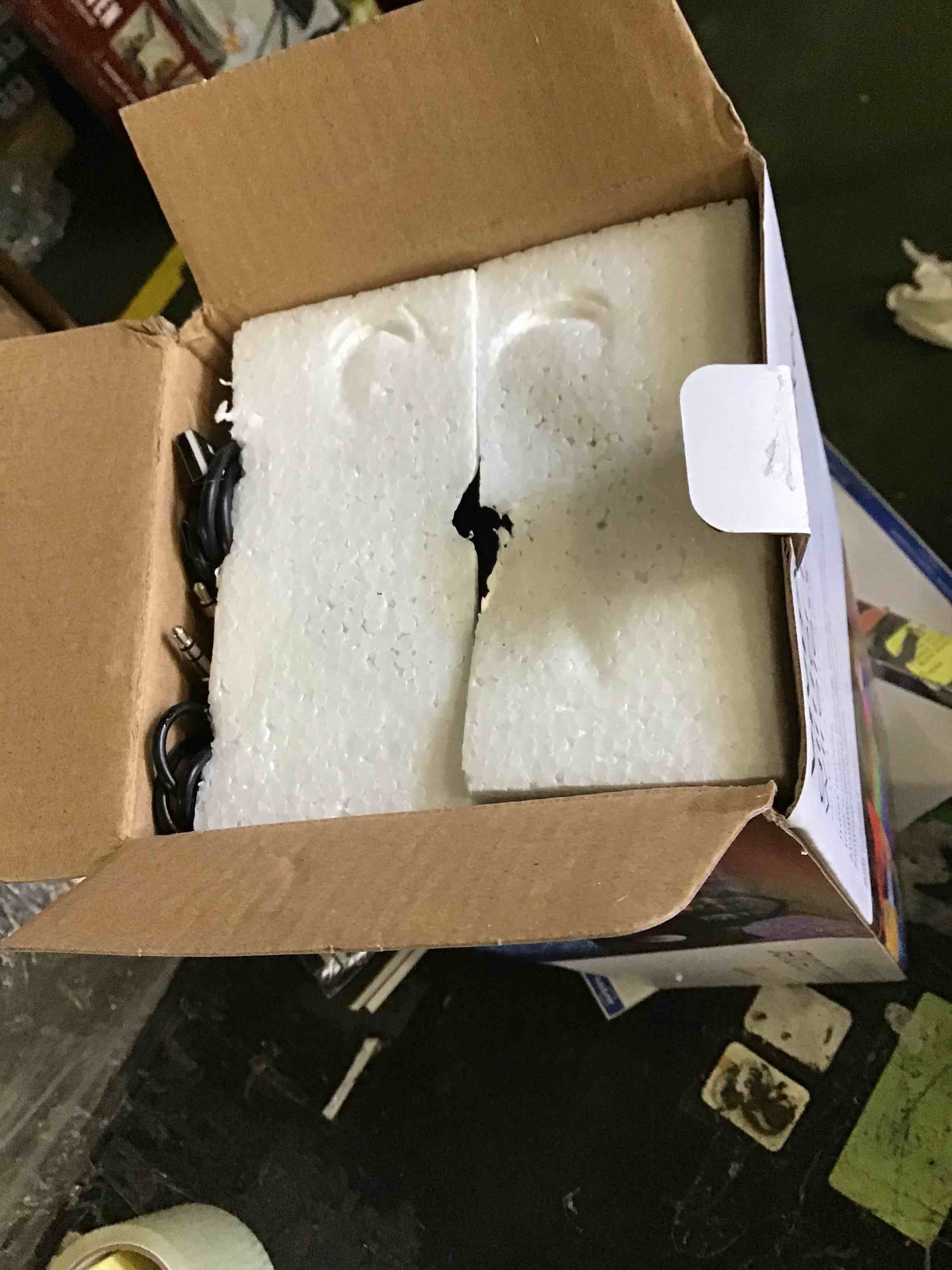 https://s3.amazonaws.com/lotting-images-prod/bidfta/RED5148644_1693237287087.jpeg