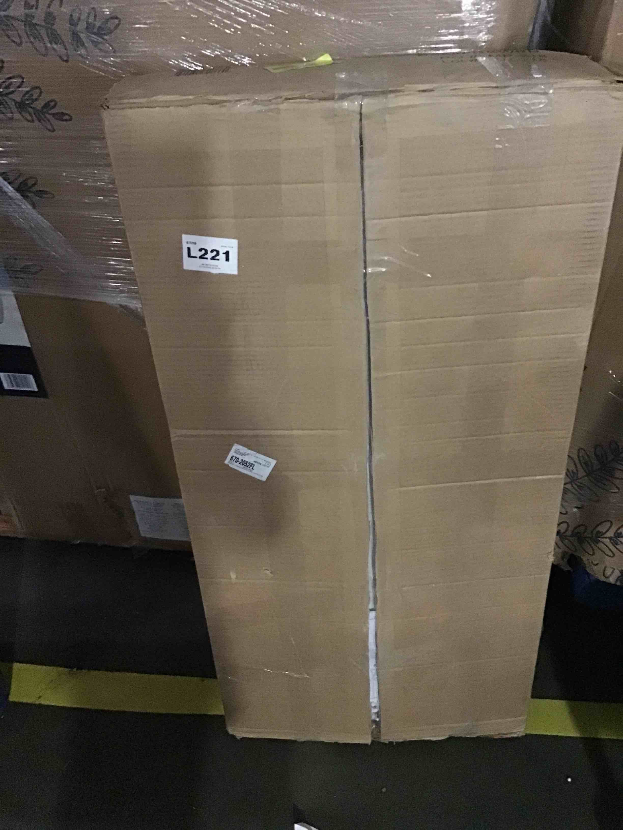 https://s3.amazonaws.com/lotting-images-prod/bidfta/RED5149283_1694097365355.jpeg