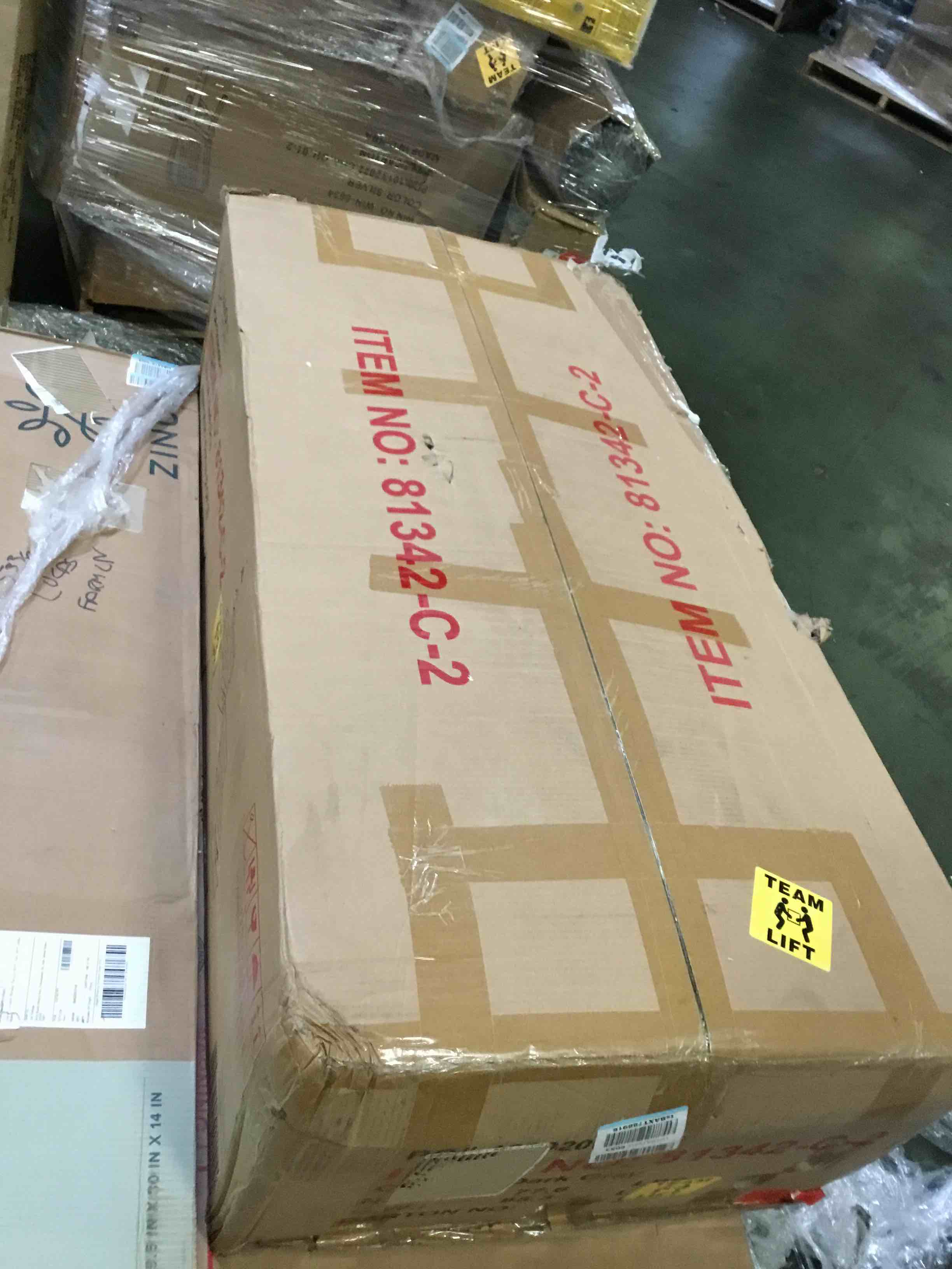 https://s3.amazonaws.com/lotting-images-prod/bidfta/RED5150129_1692991509165.jpeg