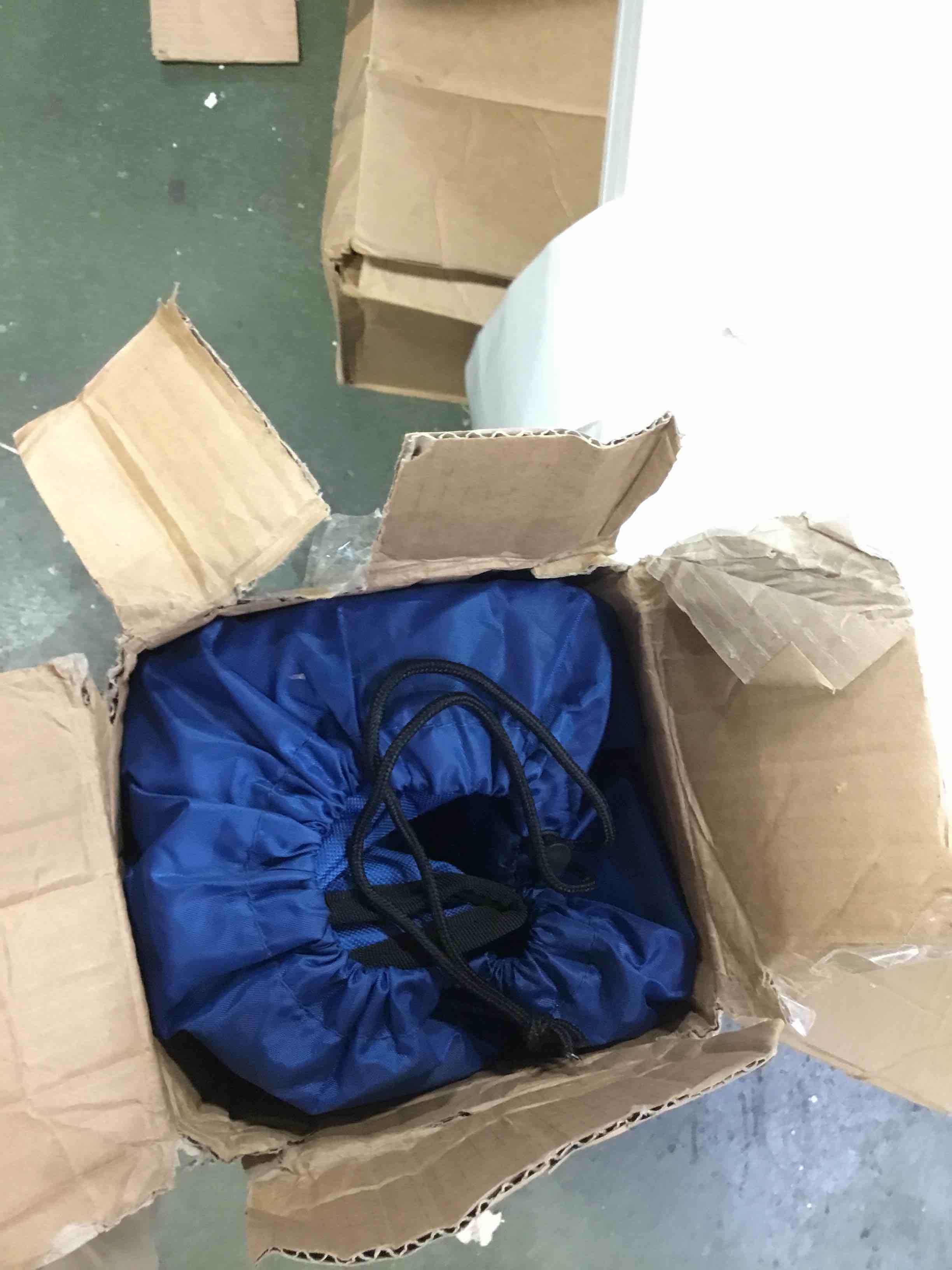 https://s3.amazonaws.com/lotting-images-prod/bidfta/RED5150194_1693060254677.jpeg
