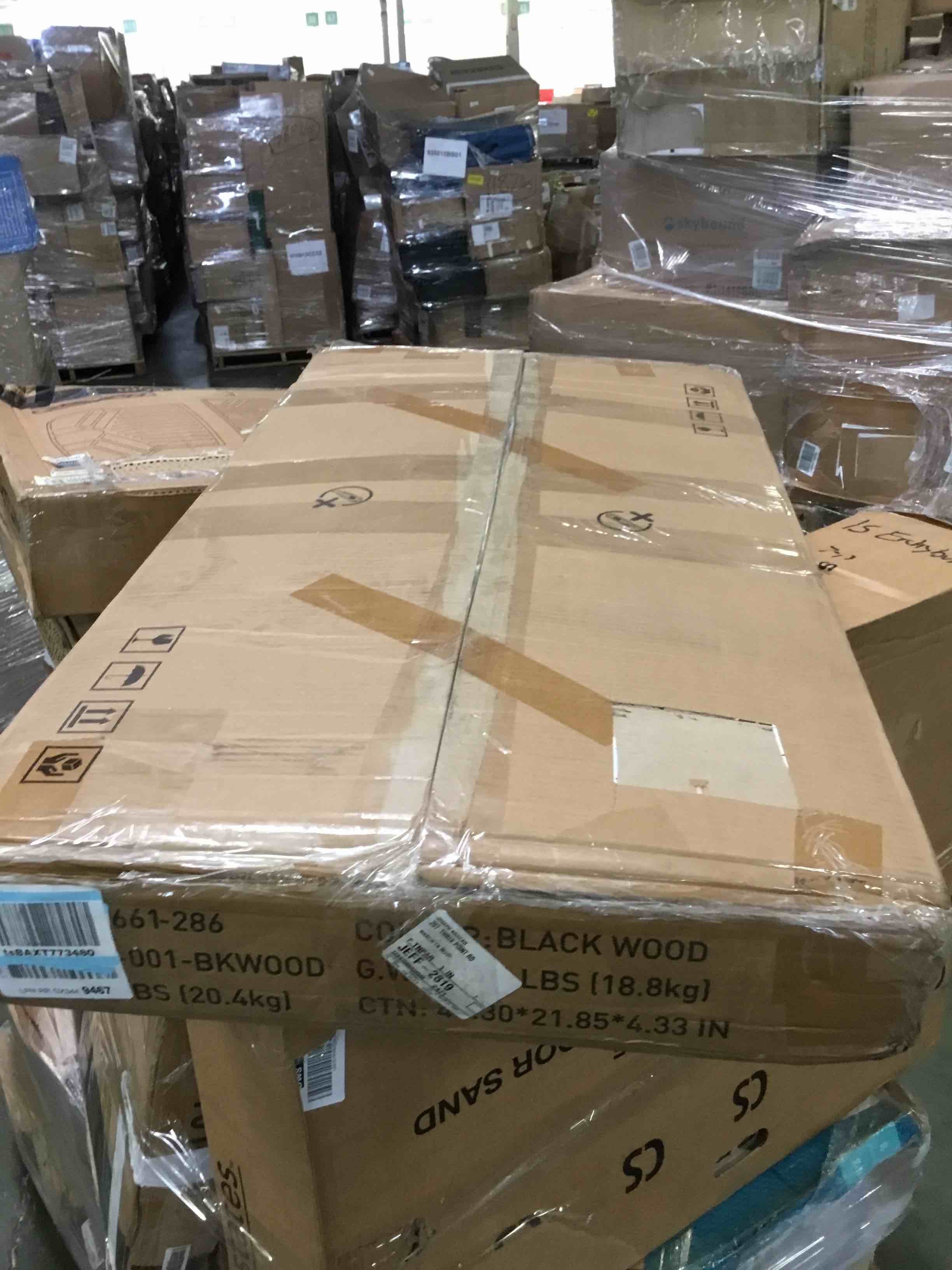 https://s3.amazonaws.com/lotting-images-prod/bidfta/RED5150249_1693228087506.jpeg