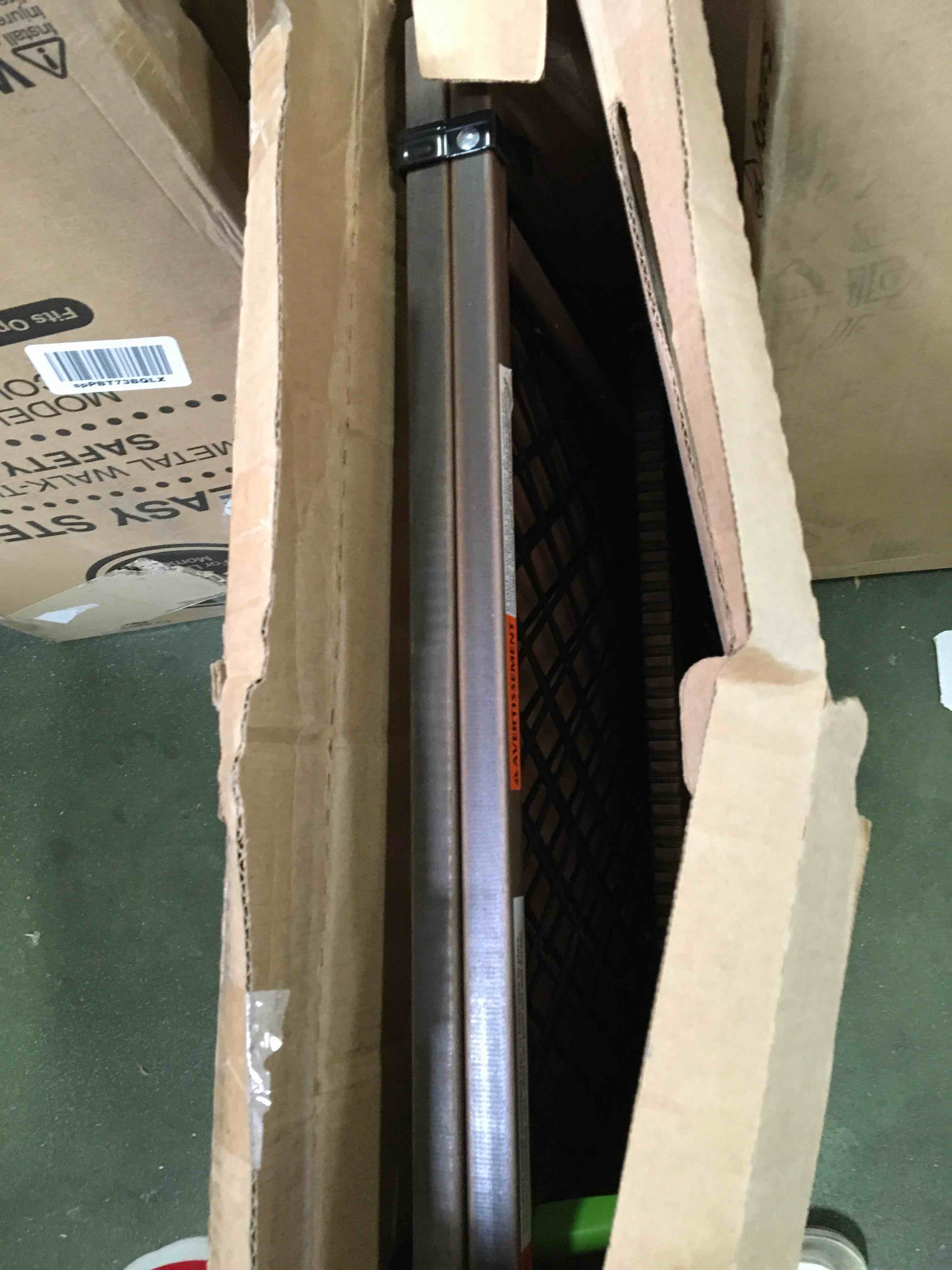 https://s3.amazonaws.com/lotting-images-prod/bidfta/RED5150399_1693323828997.jpeg