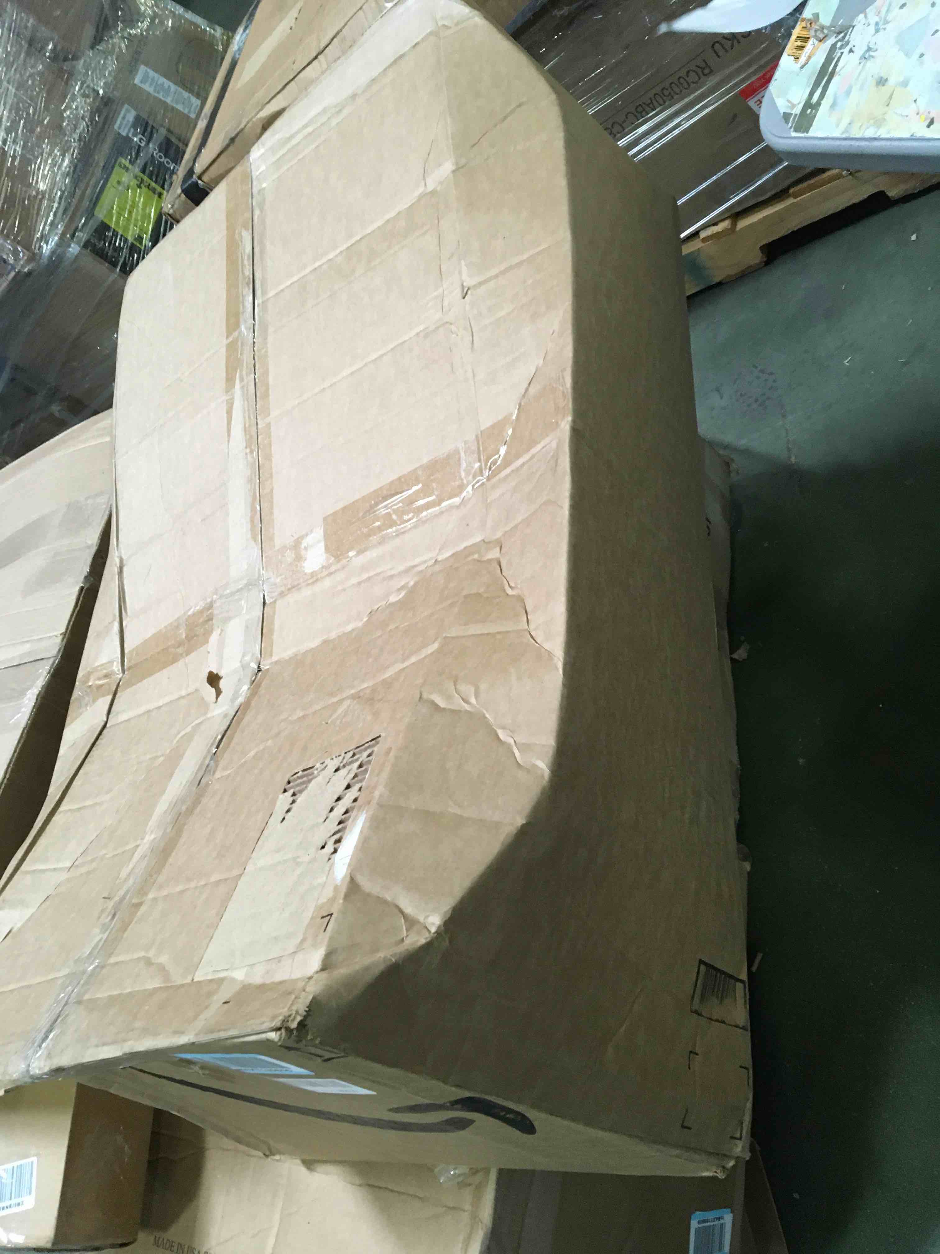 https://s3.amazonaws.com/lotting-images-prod/bidfta/RED5150512_1693408044722.jpeg