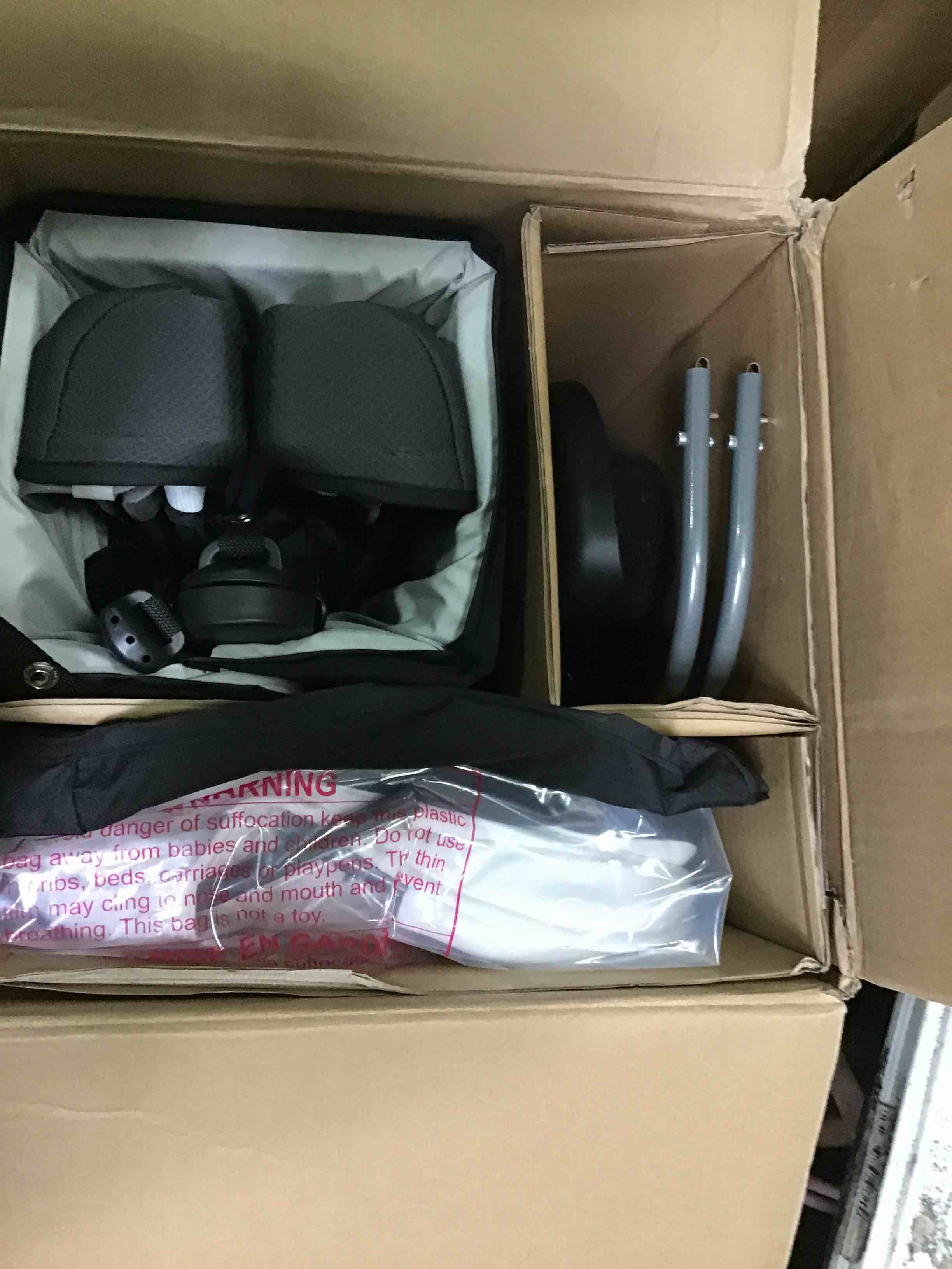 https://s3.amazonaws.com/lotting-images-prod/bidfta/RED5150732_1693505769164.jpeg