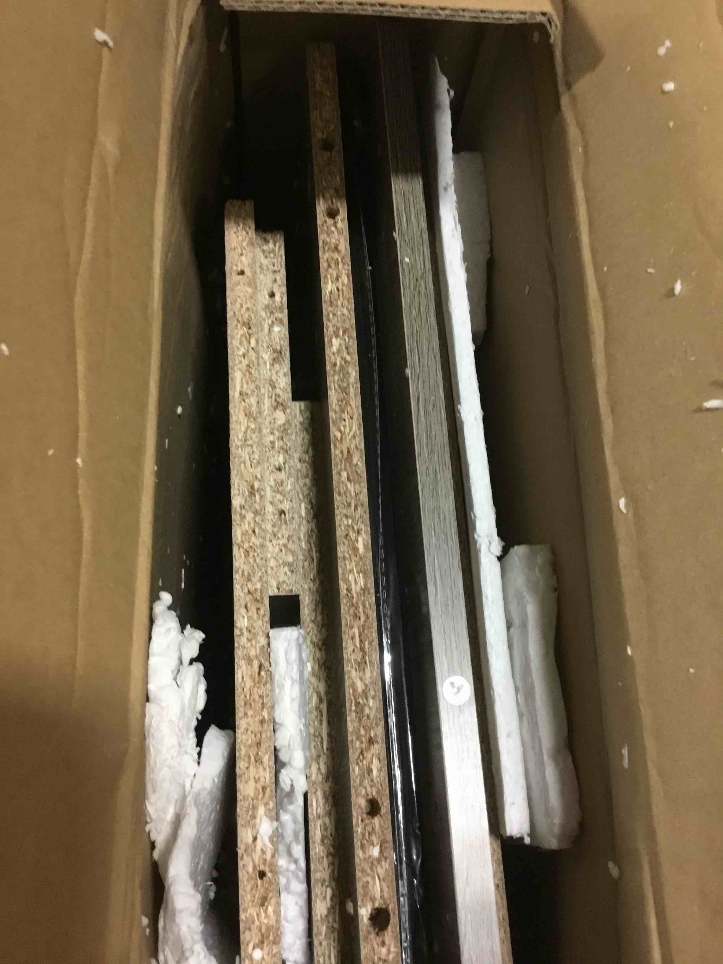 https://s3.amazonaws.com/lotting-images-prod/bidfta/RED5150911_1693916880212.jpeg