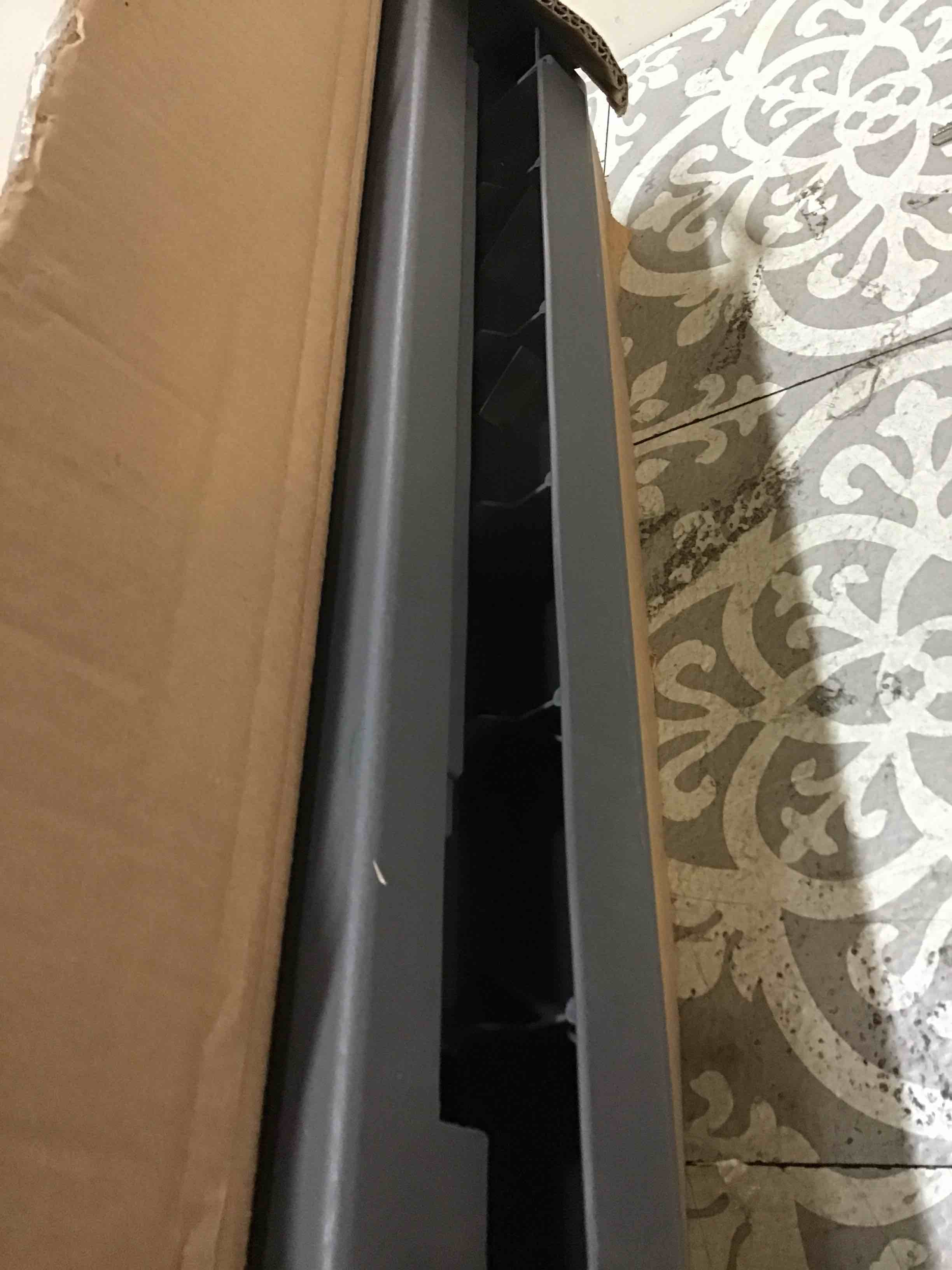 https://s3.amazonaws.com/lotting-images-prod/bidfta/RED5151223_1694088401879.jpeg