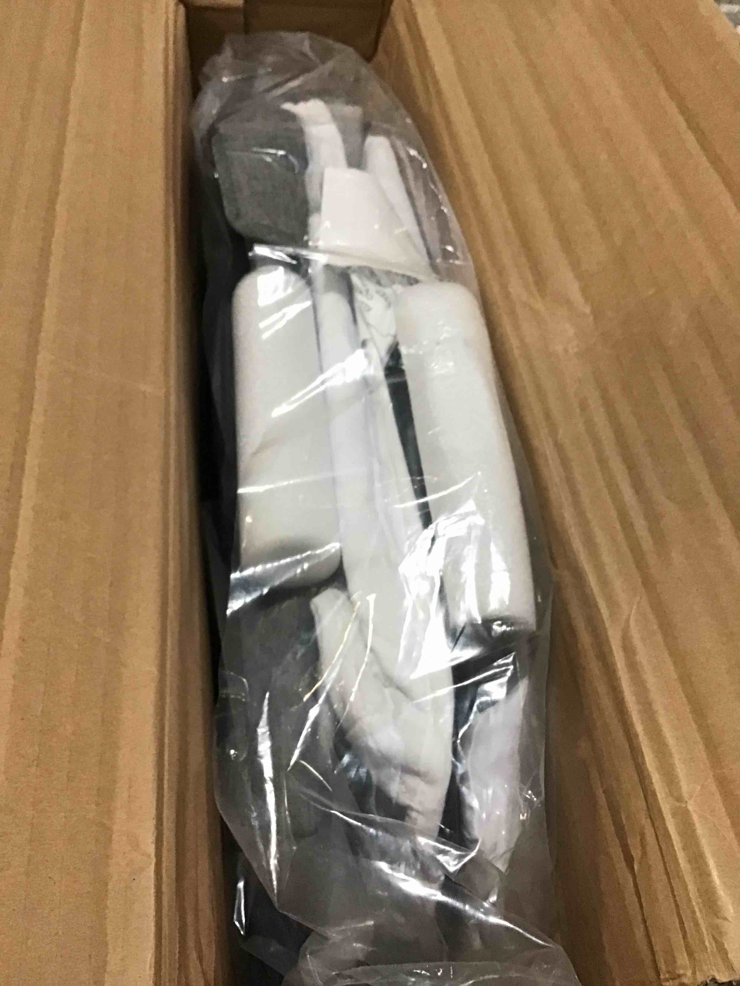 https://s3.amazonaws.com/lotting-images-prod/bidfta/RED5151231_1694089111107.jpeg