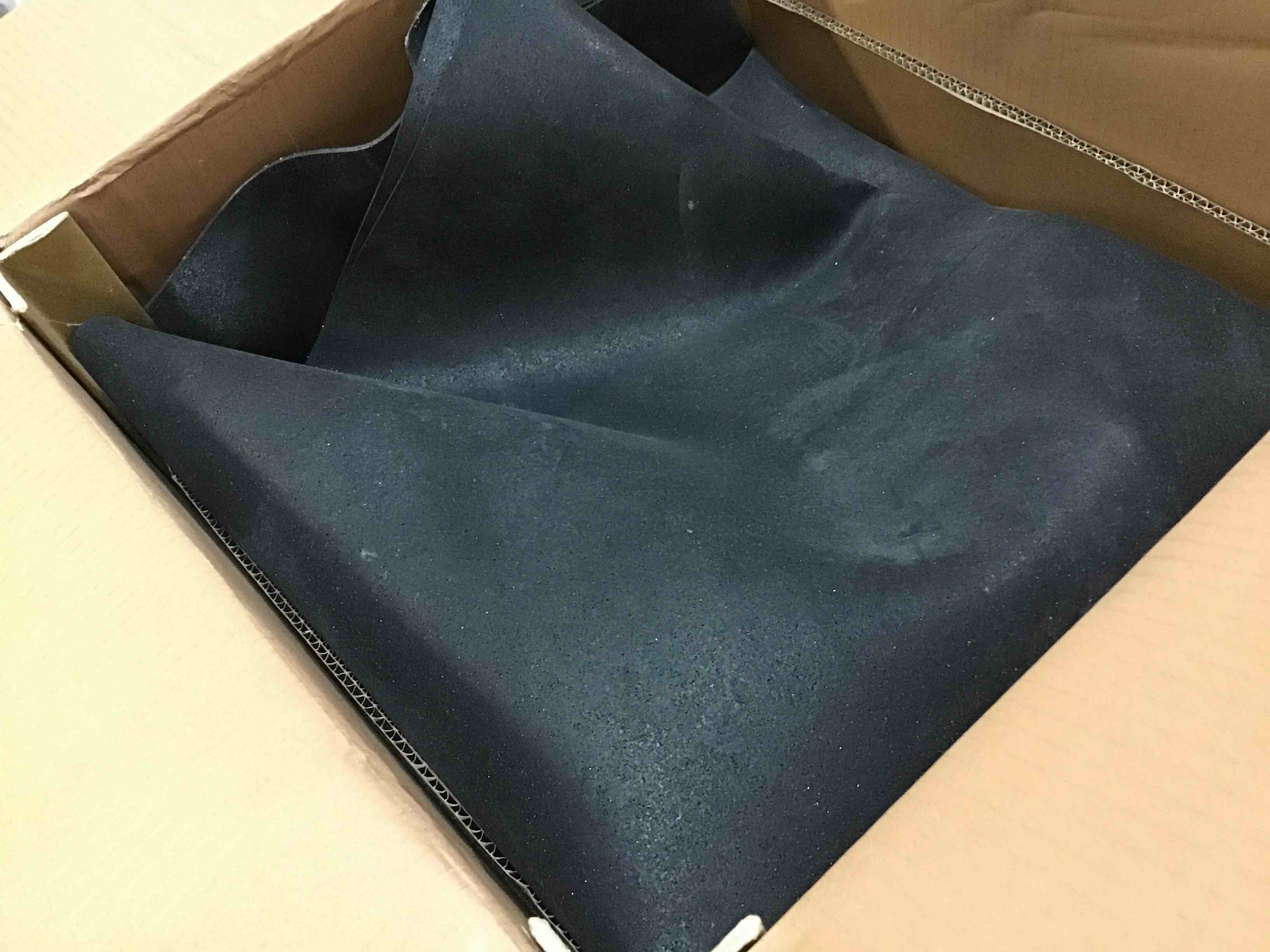 https://s3.amazonaws.com/lotting-images-prod/bidfta/RED5151304_1694102487519.jpeg