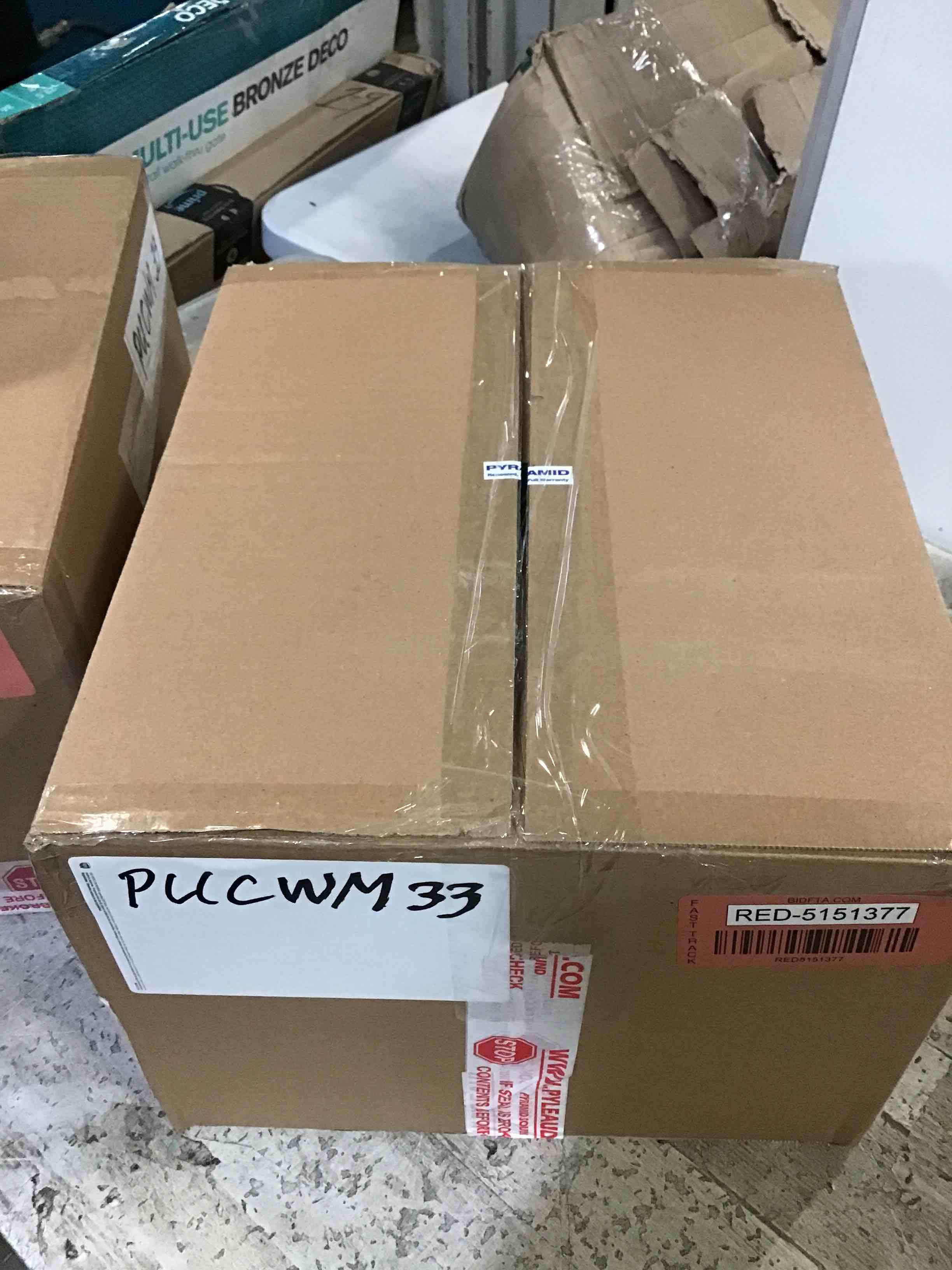 https://s3.amazonaws.com/lotting-images-prod/bidfta/RED5151377_1694176152055.jpeg