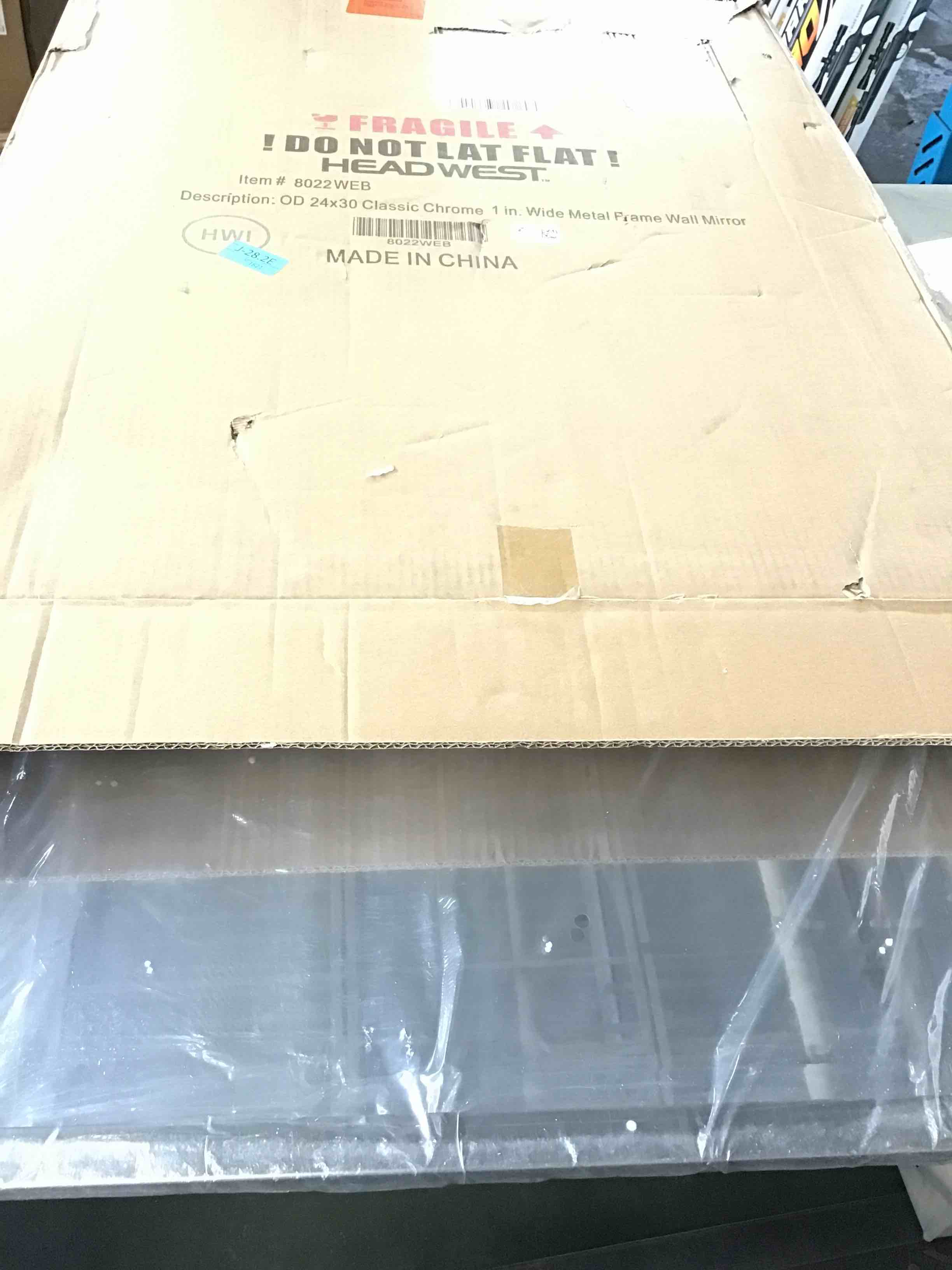 https://s3.amazonaws.com/lotting-images-prod/bidfta/RED5151732_1693495486635.jpeg