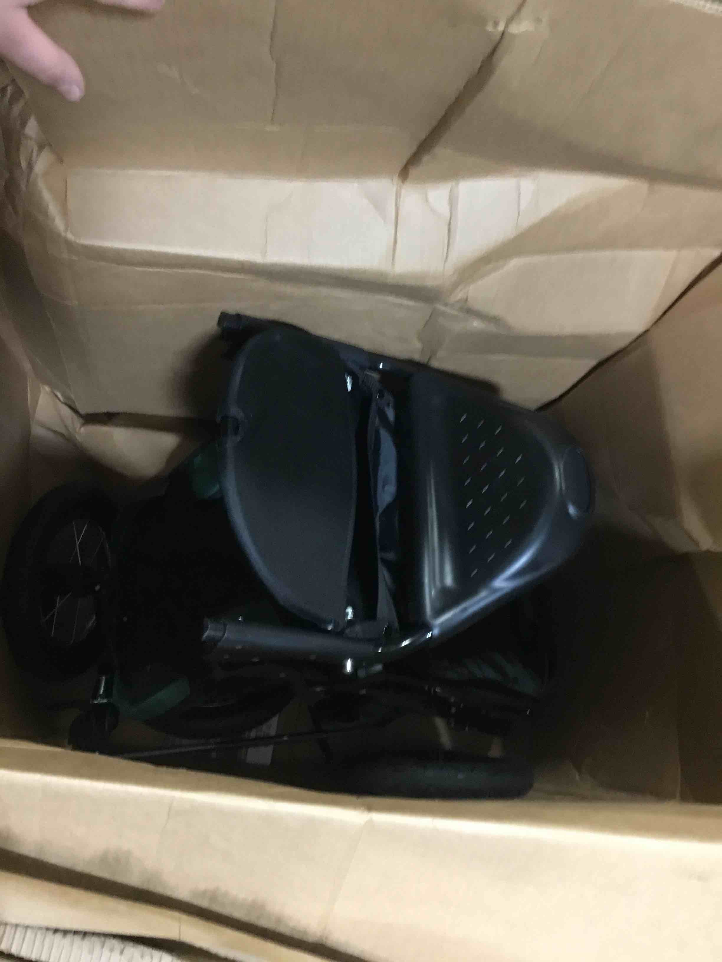 https://s3.amazonaws.com/lotting-images-prod/bidfta/RED5153011_1692991860113.jpeg