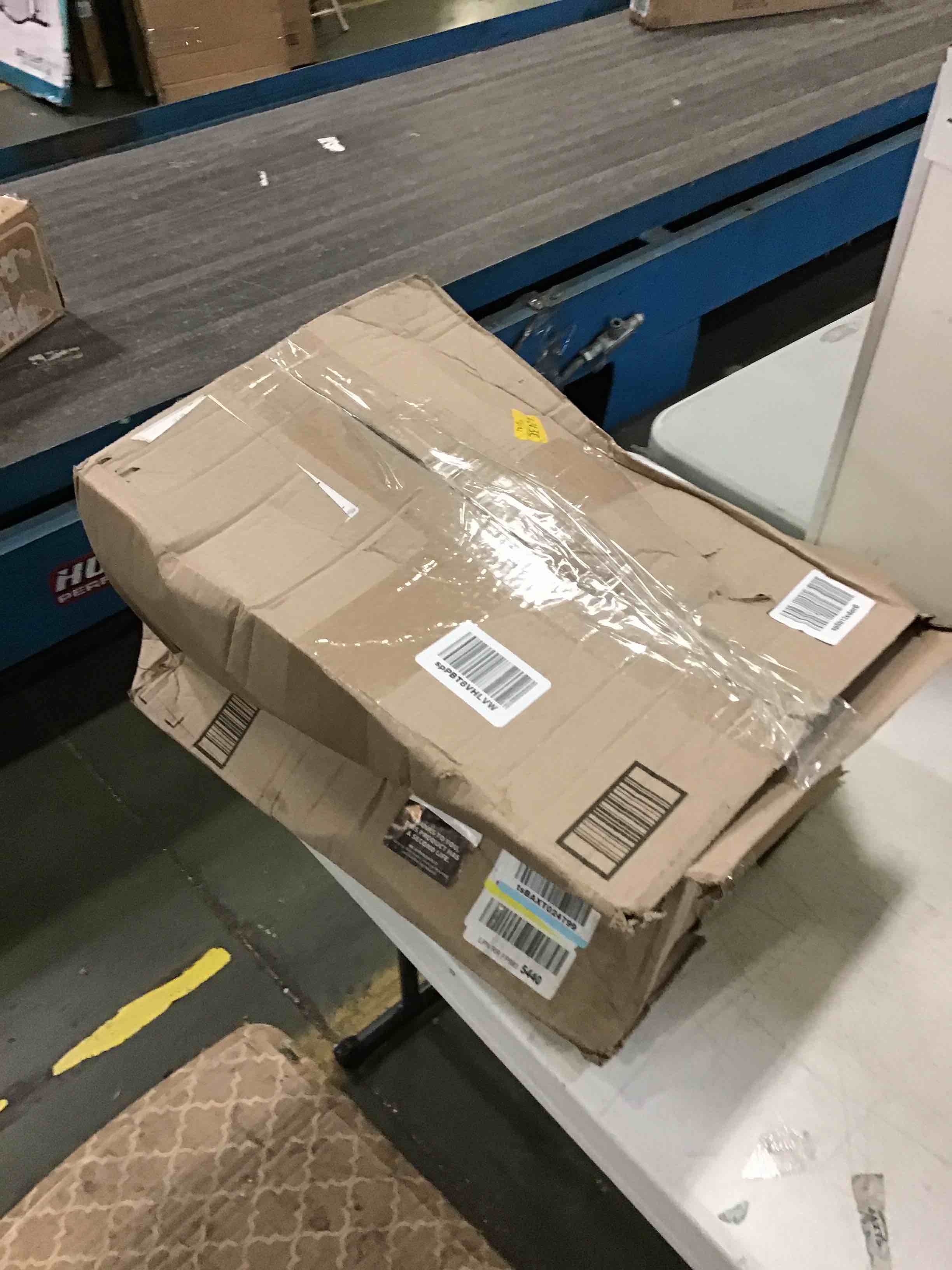 https://s3.amazonaws.com/lotting-images-prod/bidfta/RED5153054_1693229685900.jpeg