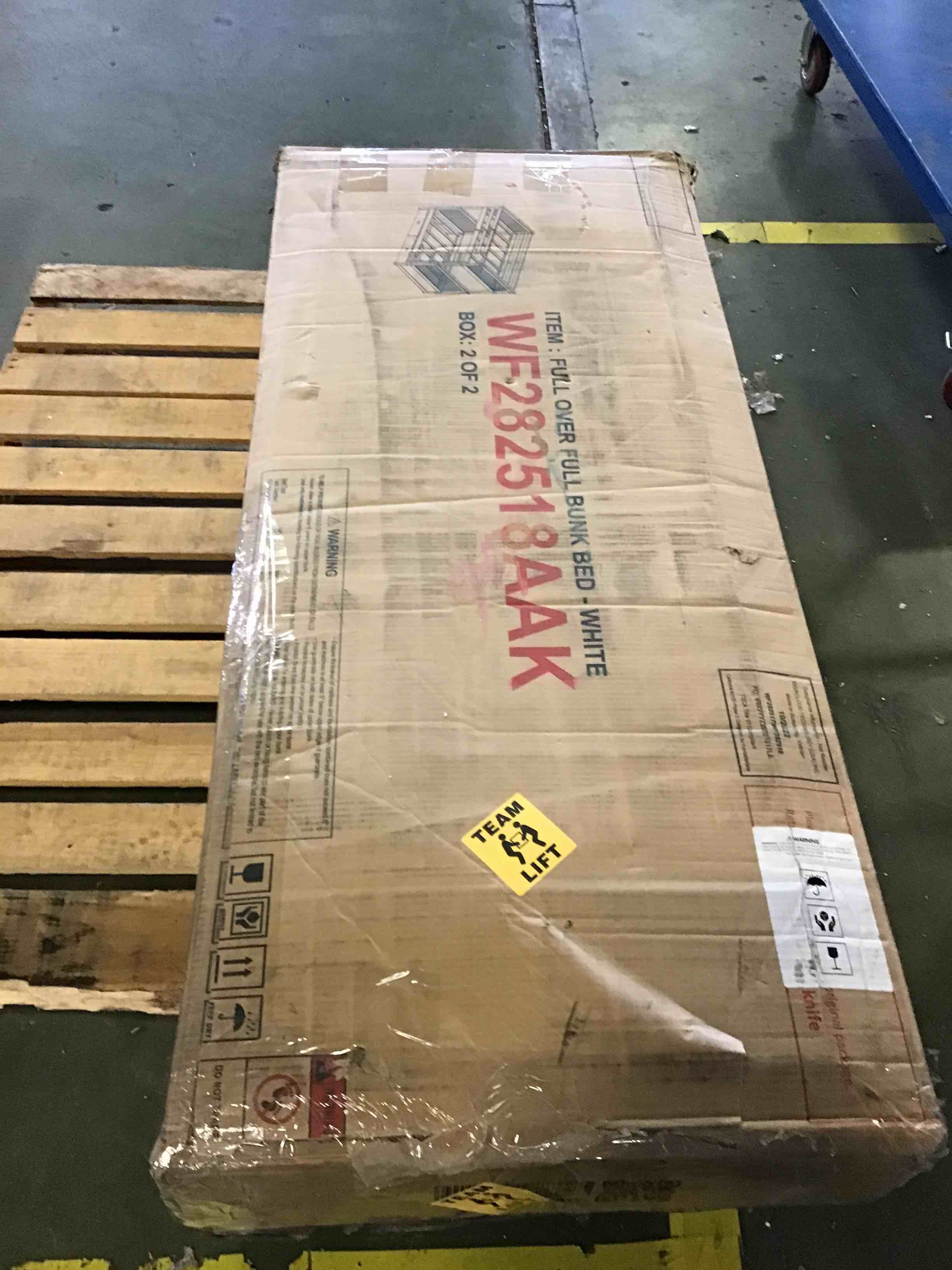 https://s3.amazonaws.com/lotting-images-prod/bidfta/RED5153174_1693338290347.jpeg