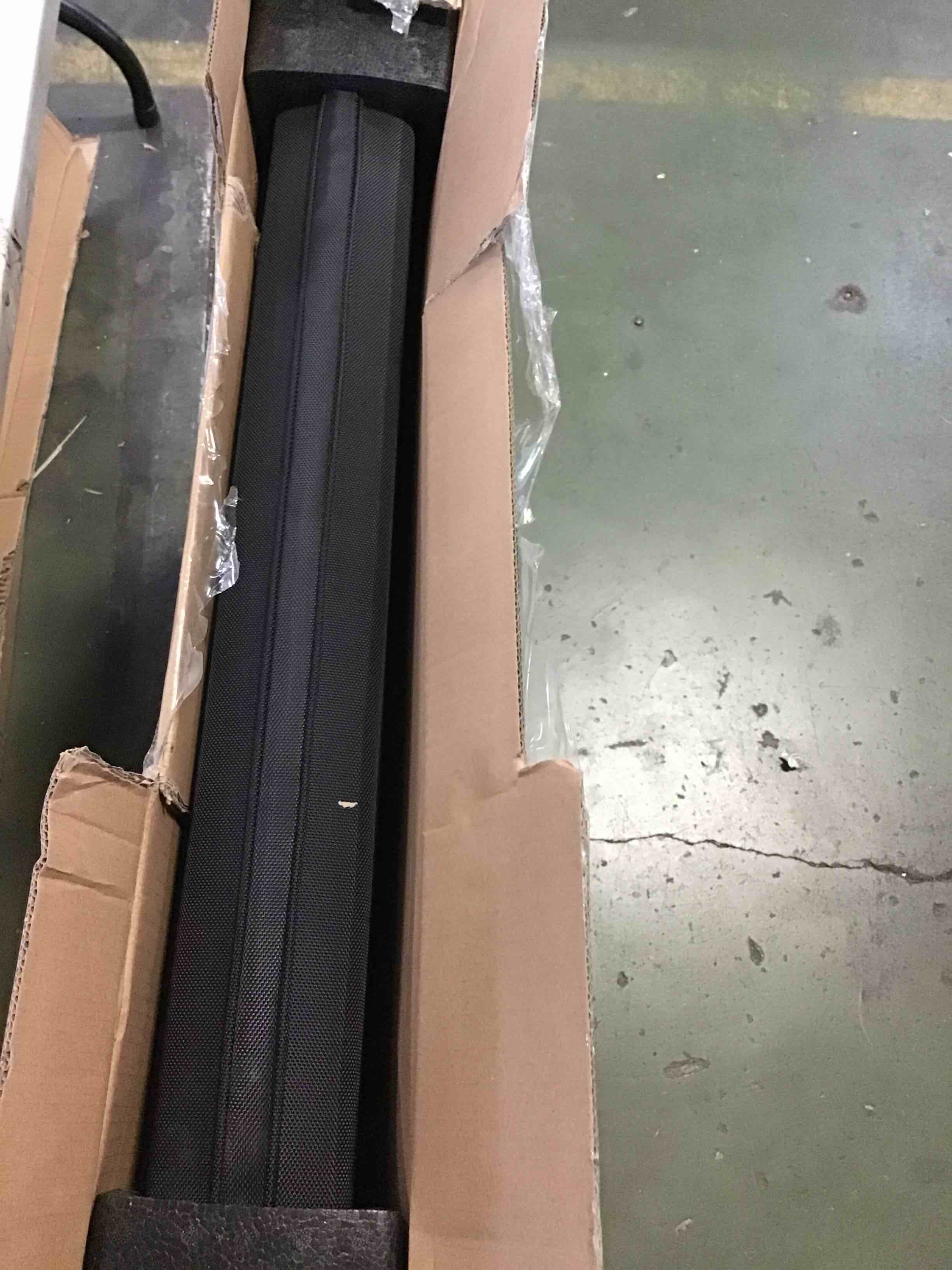 https://s3.amazonaws.com/lotting-images-prod/bidfta/RED5153288_1693409273635.jpeg