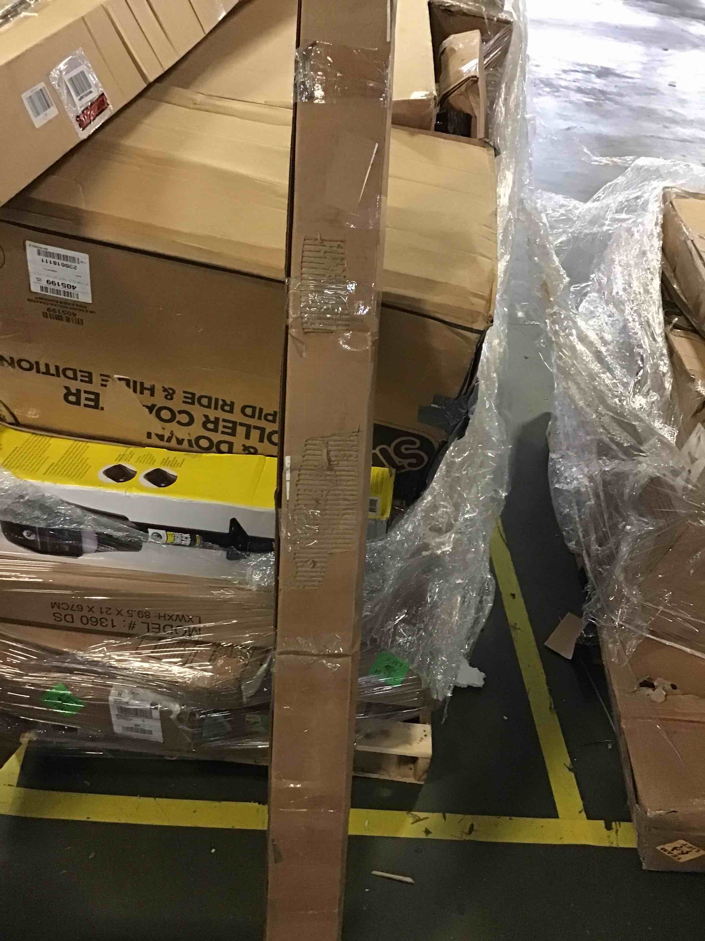 https://s3.amazonaws.com/lotting-images-prod/bidfta/RED5153439_1693485619521.jpeg