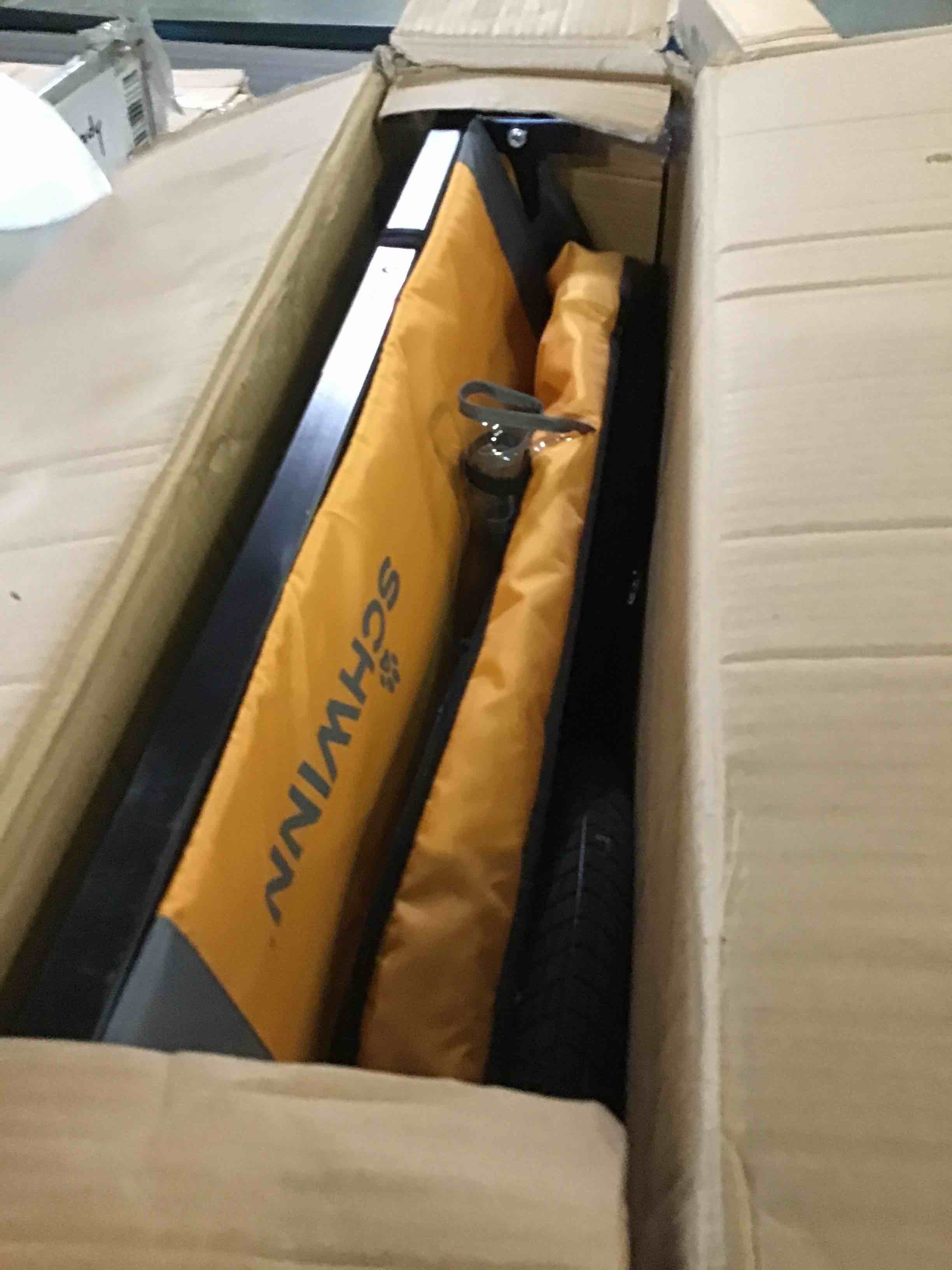 https://s3.amazonaws.com/lotting-images-prod/bidfta/RED5153613_1693579004145.jpeg