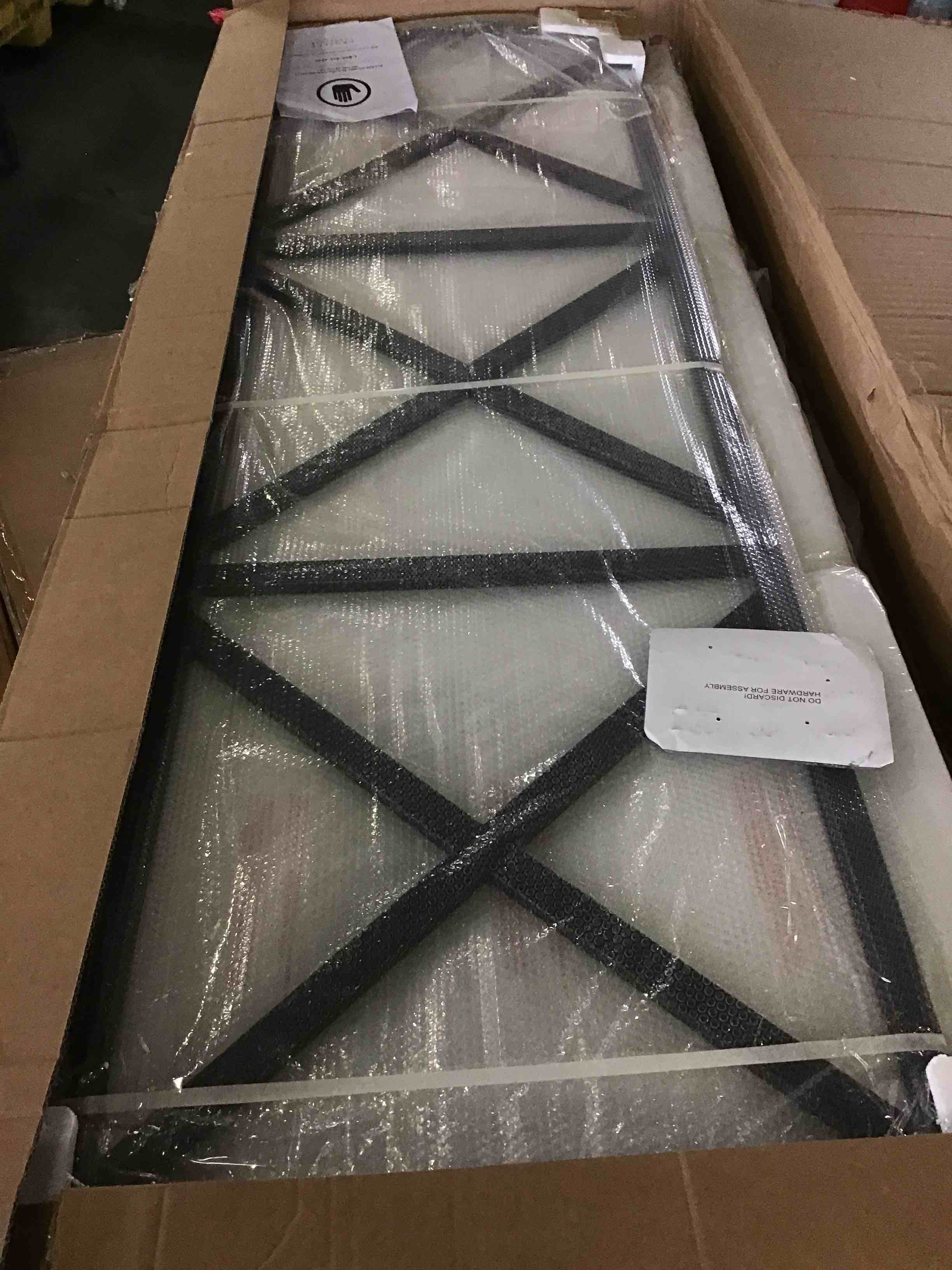 https://s3.amazonaws.com/lotting-images-prod/bidfta/RED5153735_1694012210973.jpeg