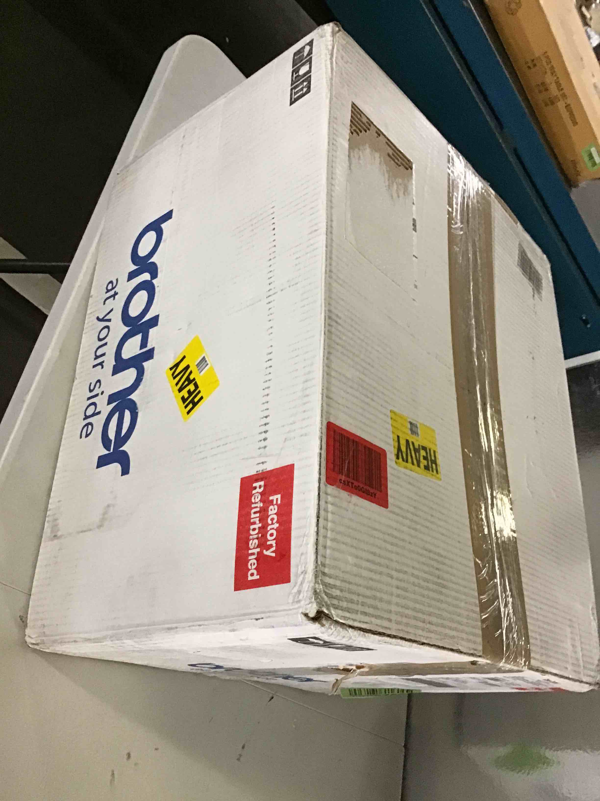 https://s3.amazonaws.com/lotting-images-prod/bidfta/RED5153864_1694104525599.jpeg